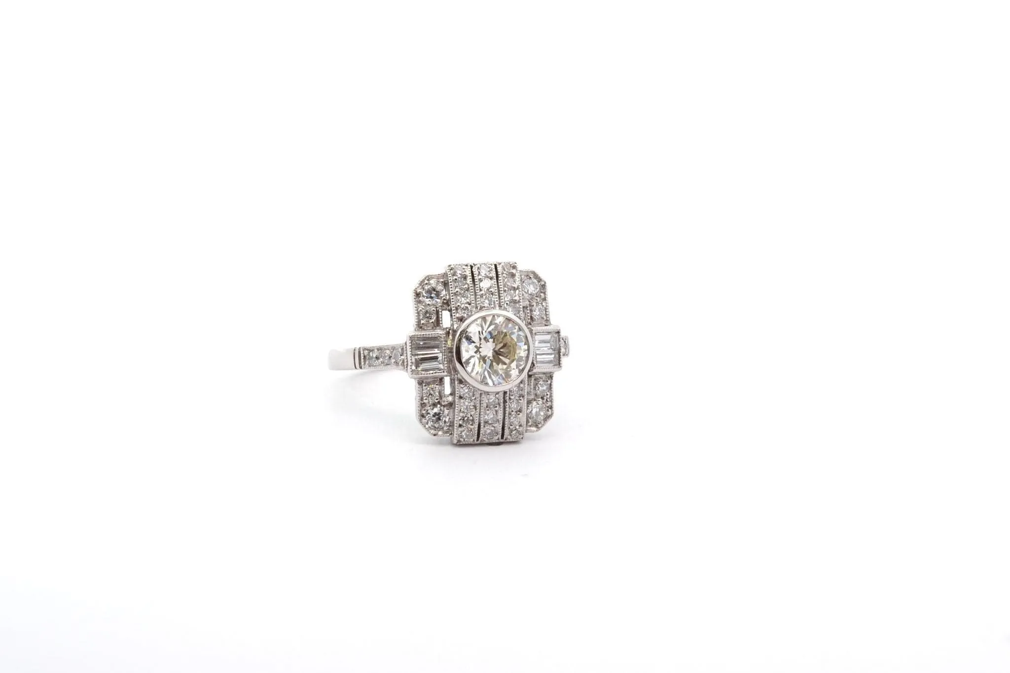Bague art déco diamant en platine sold by 58 Facettes product image thumbnail 4