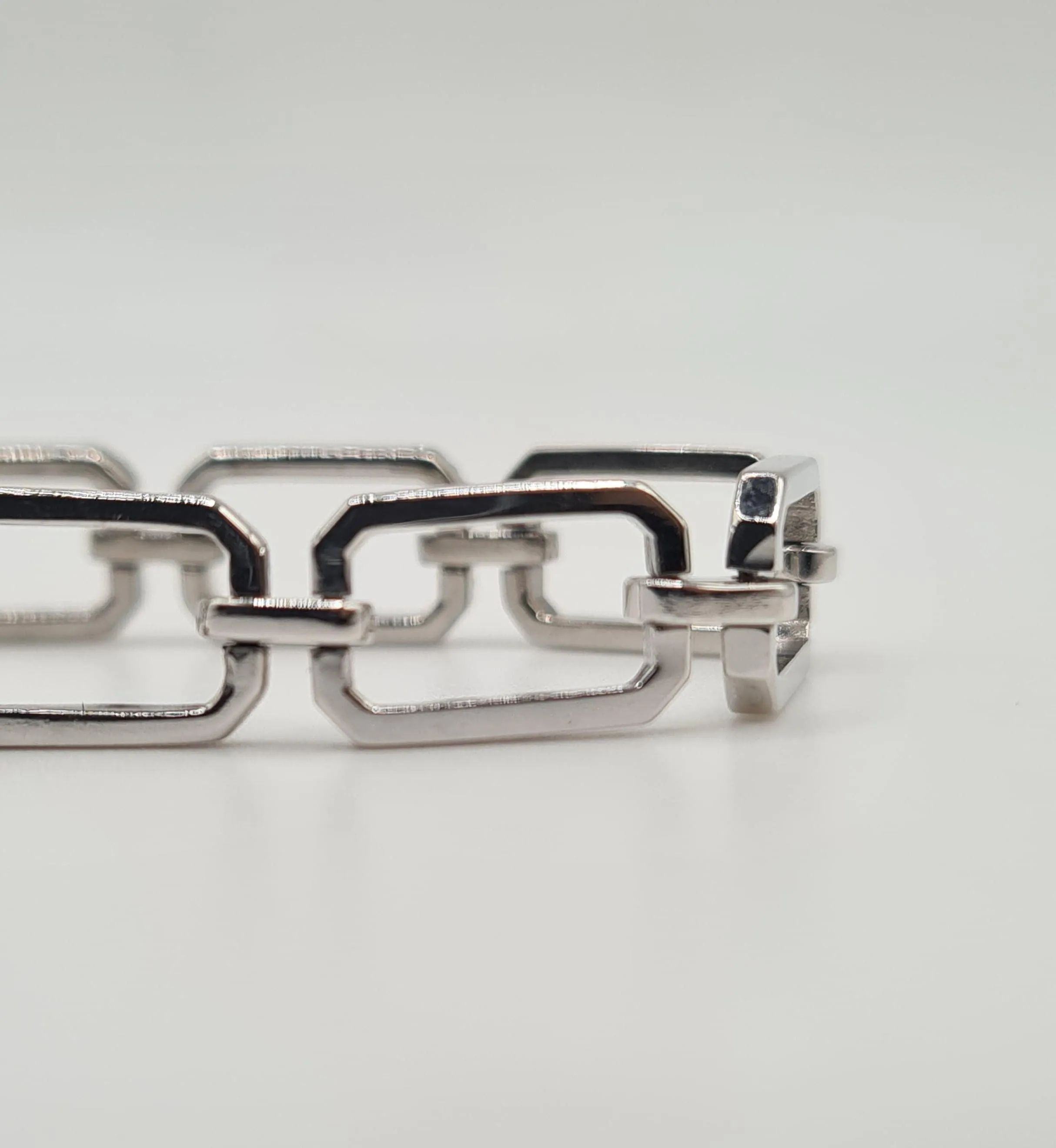 Bracelet or blanc serti de diamants naturels sold by 58 Facettes product image thumbnail 5