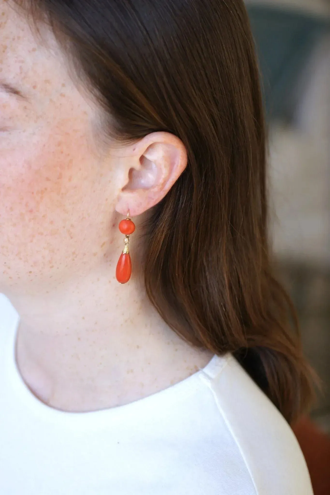 Boucles d'oreille anciennes or jaune, corail sold by 58 Facettes product image thumbnail 2