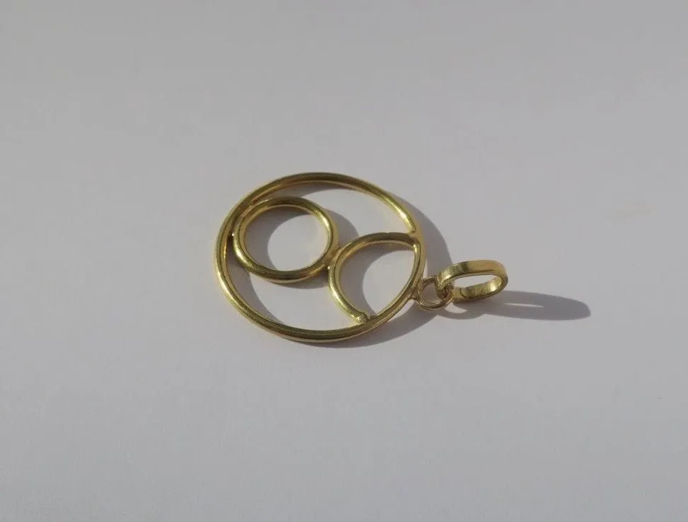 Pendentif médaille zodiaque Taureau sold by 58 Facettes product image thumbnail 5