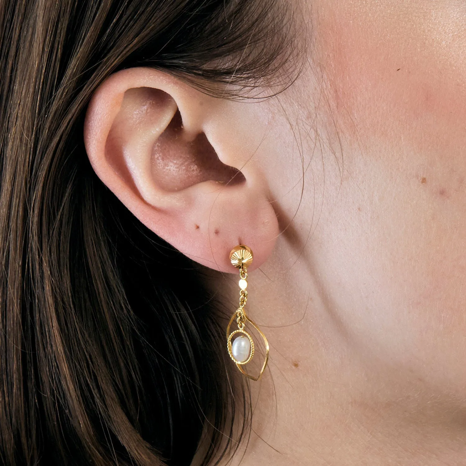 Paire de boucles d'oreilles pendantes perle de culture sold by 58 Facettes product image thumbnail 3