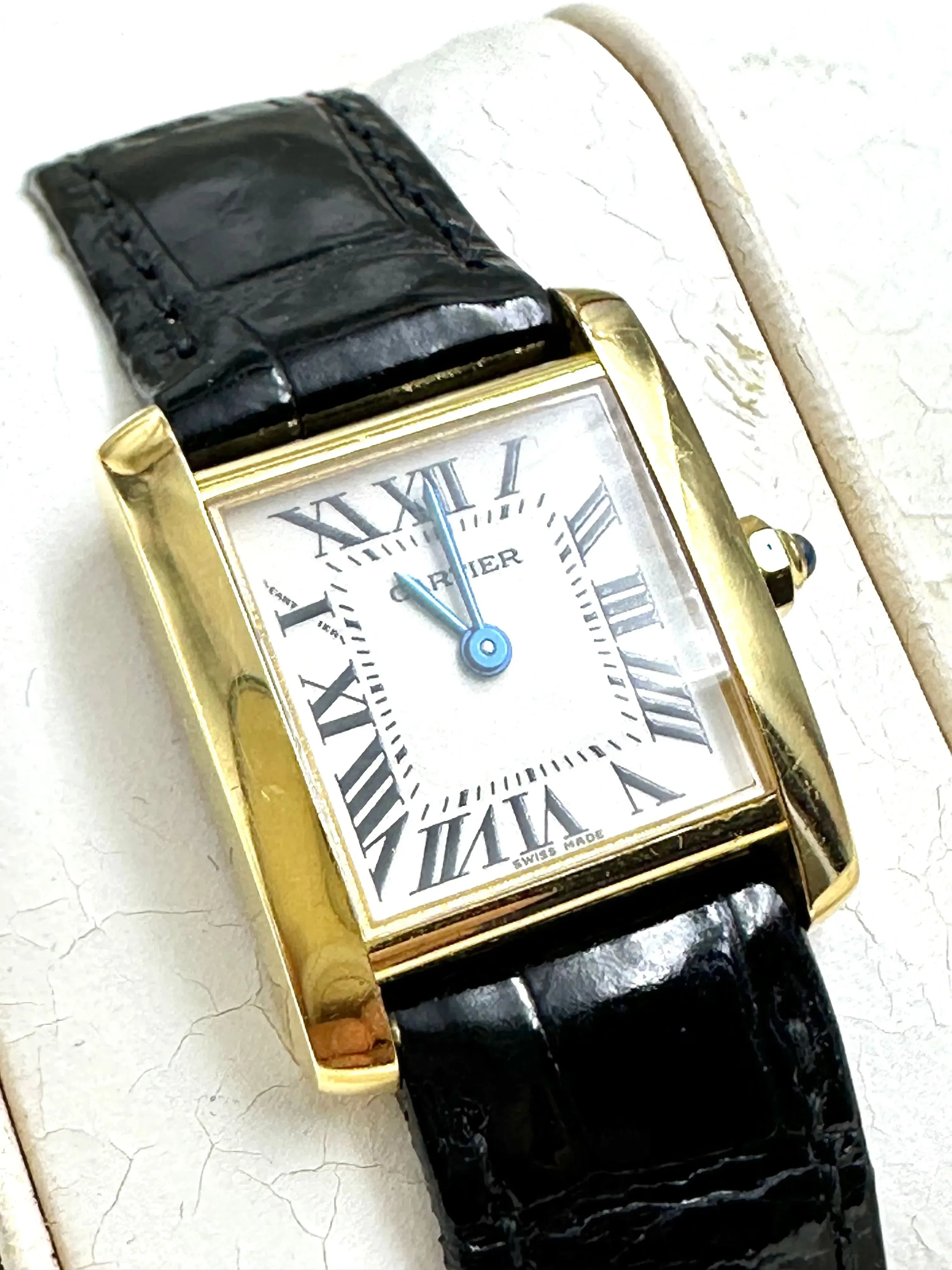CARTIER - montre Tank française sold by 58 Facettes