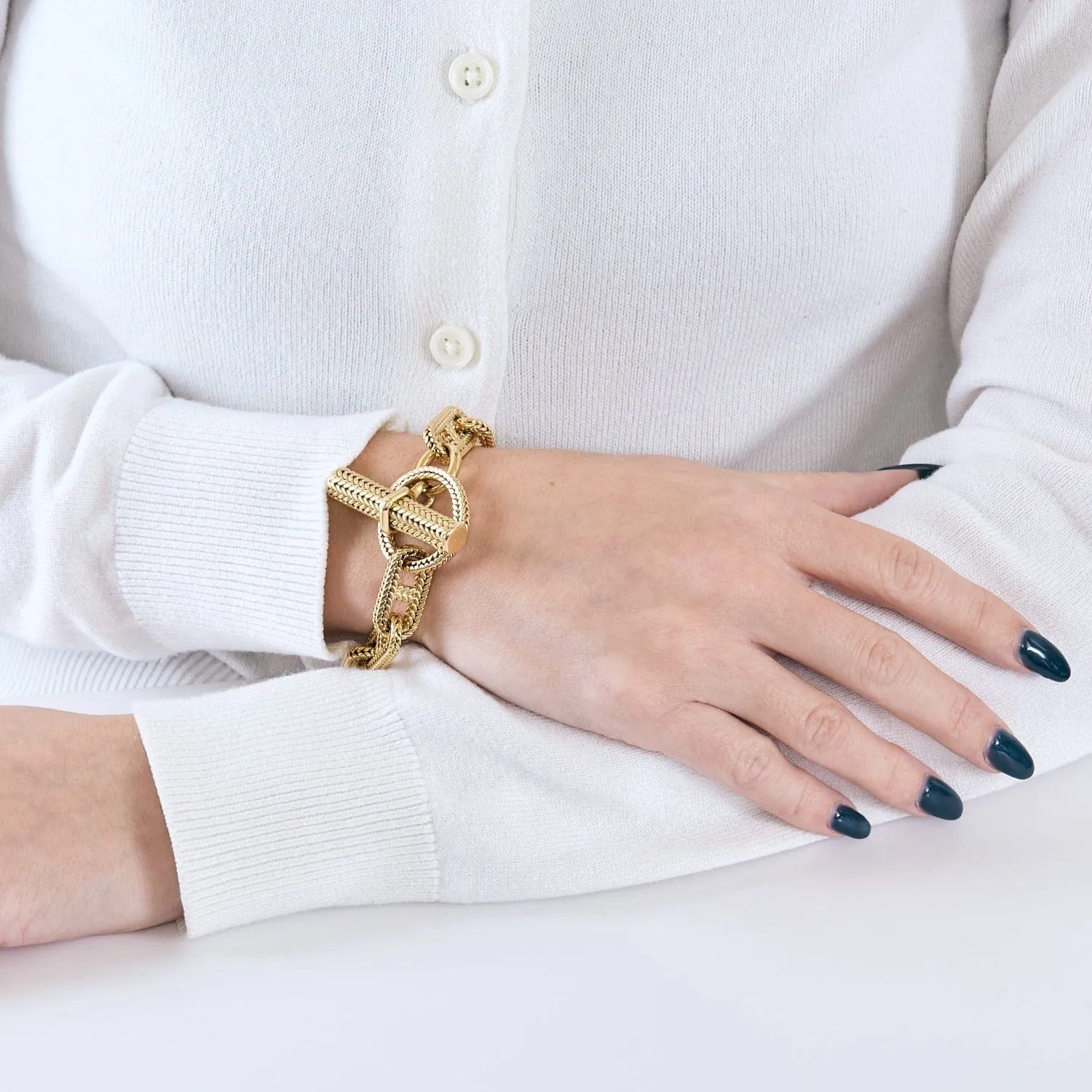 HERMES - Attribué à Georges Lenfant - Bracelet chaine d'ancre en or jaune. Grand modèle. sold by 58 Facettes product image thumbnail 2