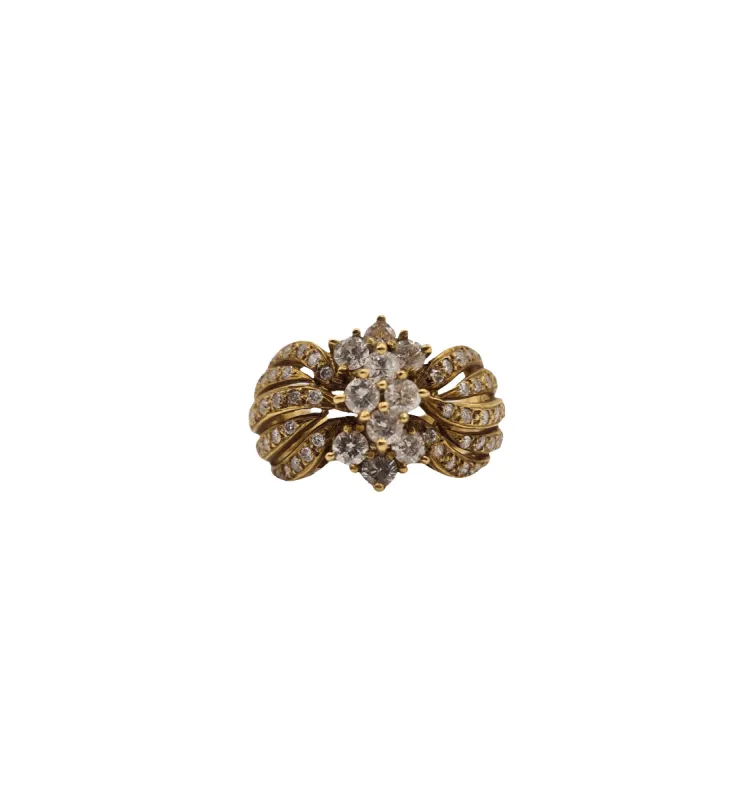 Bague or jaune sertie de diamants sold by 58 Facettes