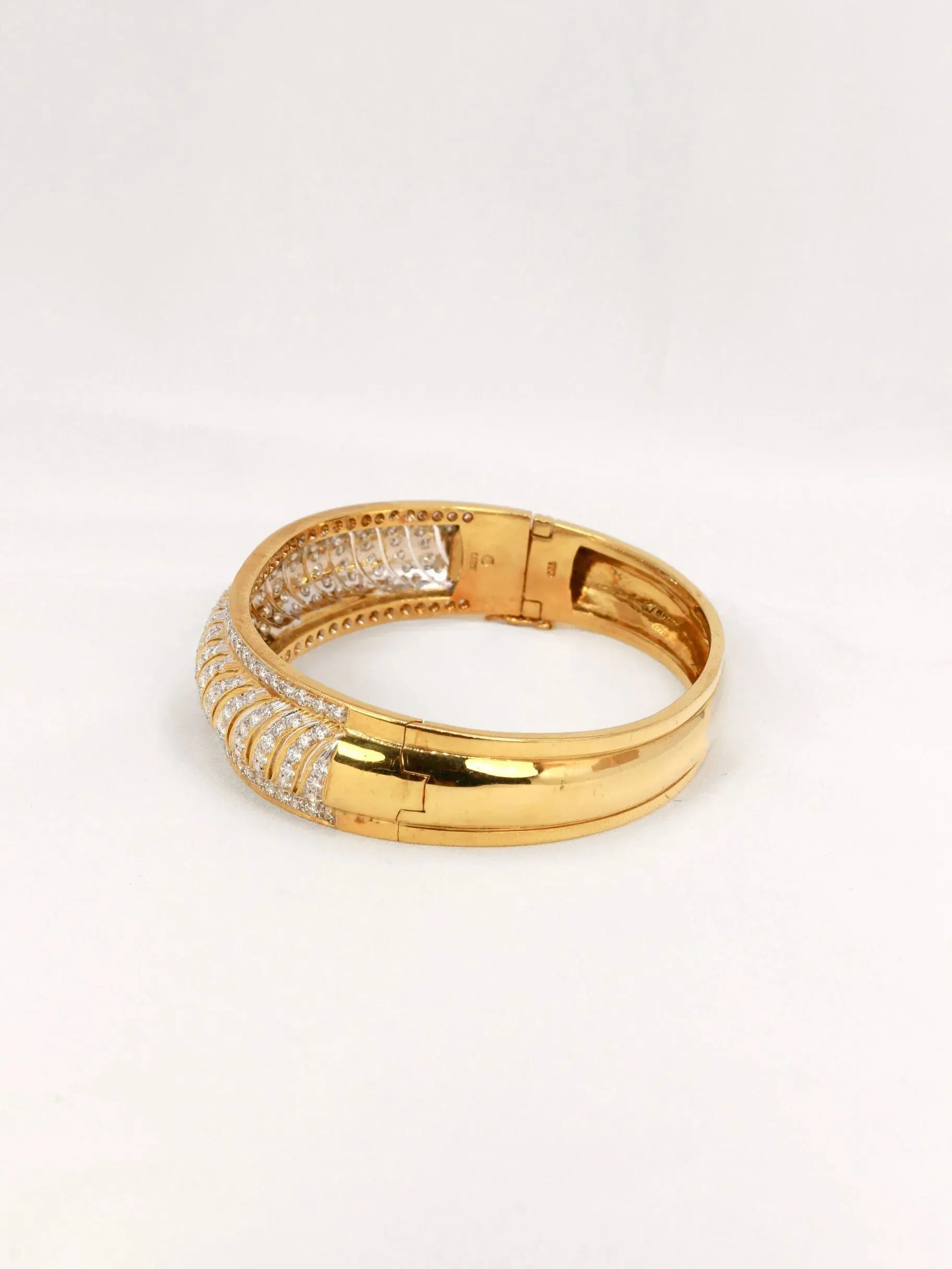 Bracelet jonc or jaune diamants 5 ct sold by 58 Facettes product image thumbnail 5