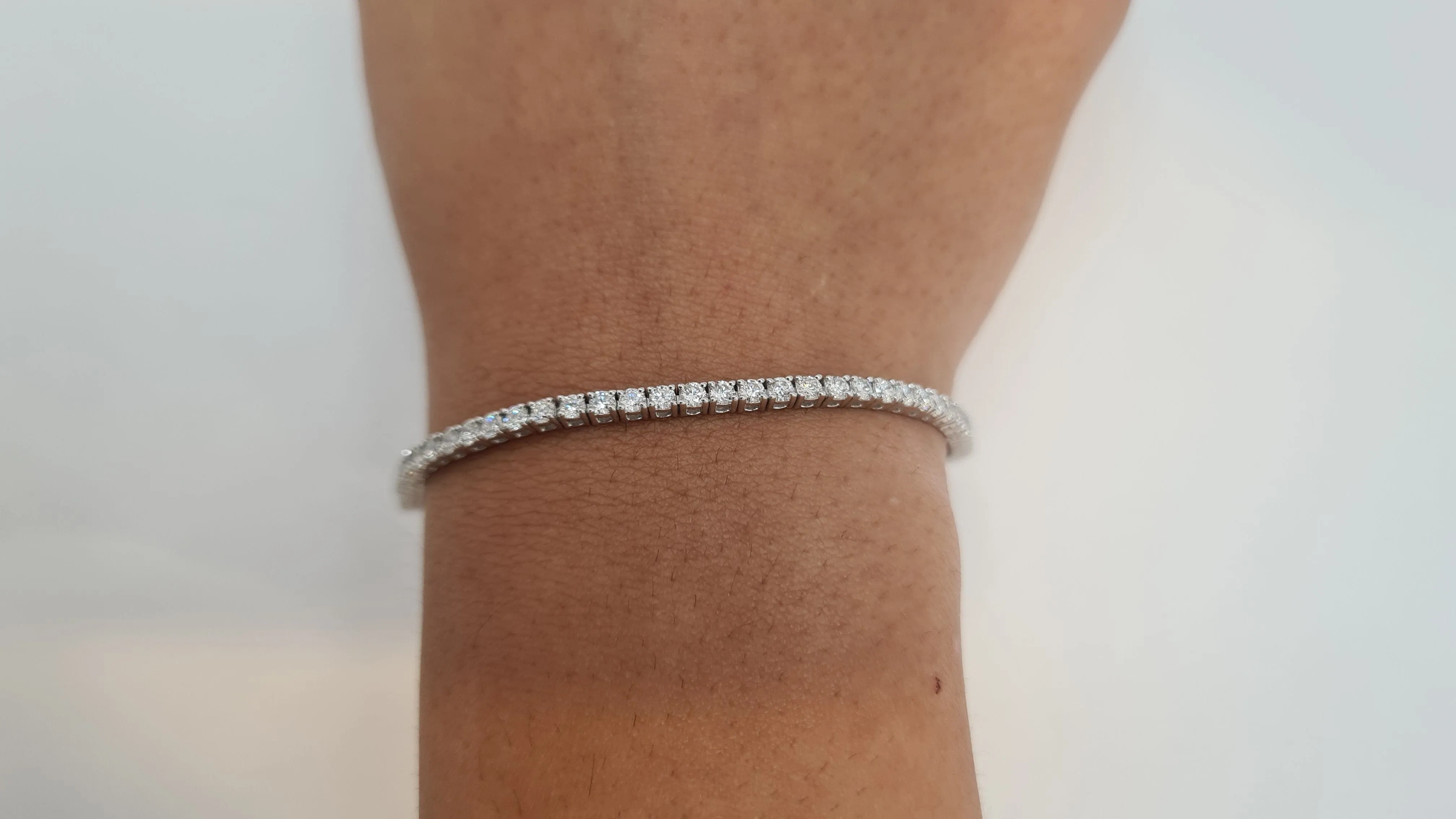 Bracelet Rivière en Or blanc & diamants sold by 58 Facettes product image thumbnail 2