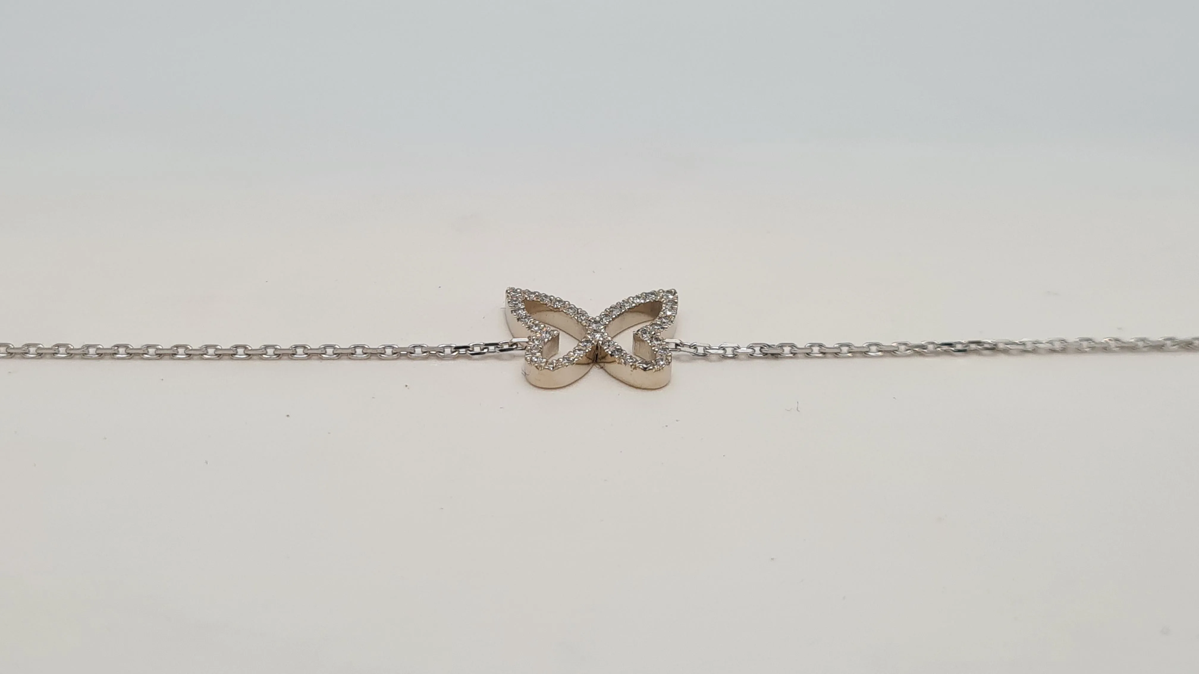 Bracelet papillon en Or blanc & diamants sold by 58 Facettes product image thumbnail 5