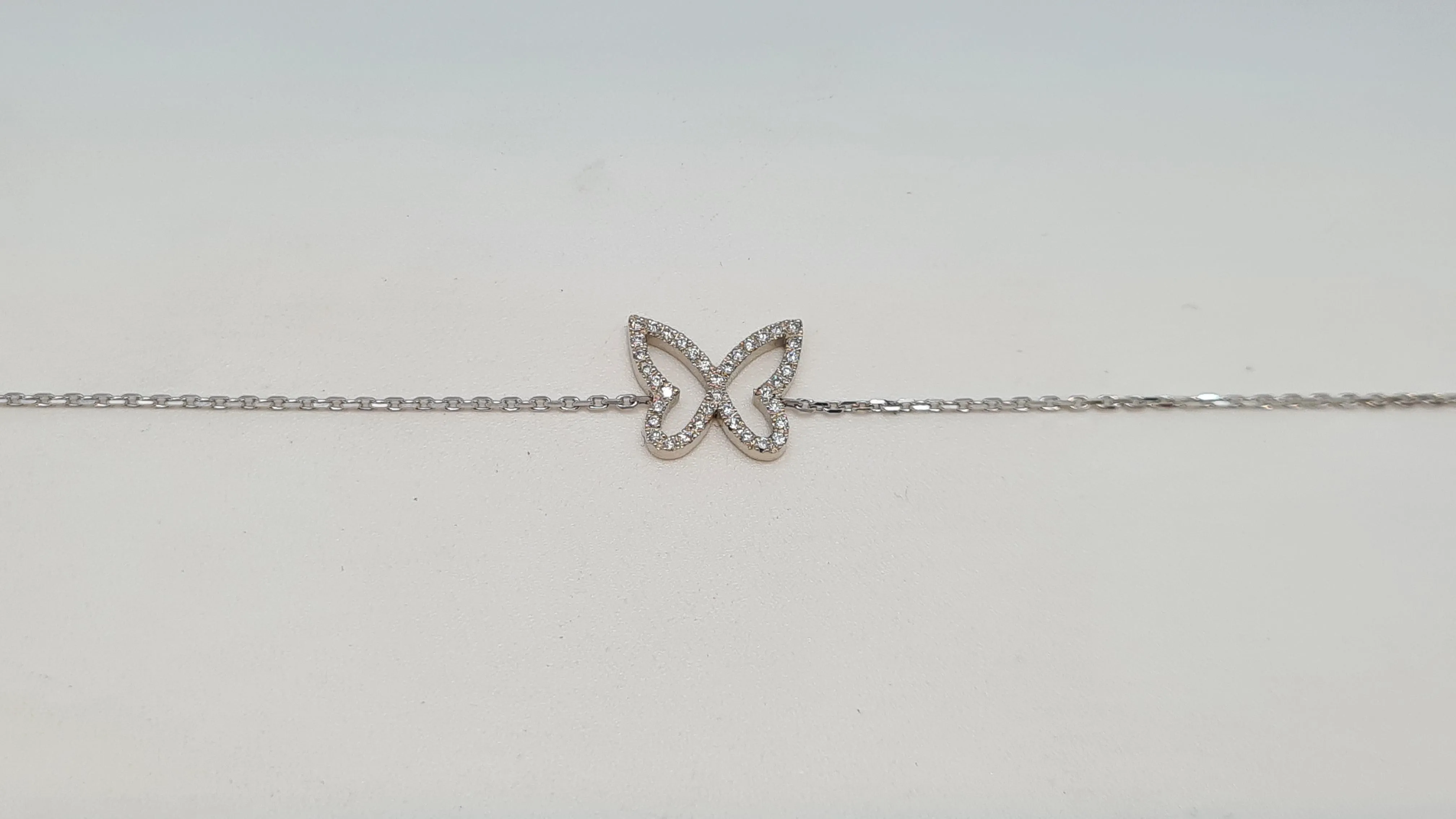 Bracelet papillon en Or blanc & diamants sold by 58 Facettes product image thumbnail 3