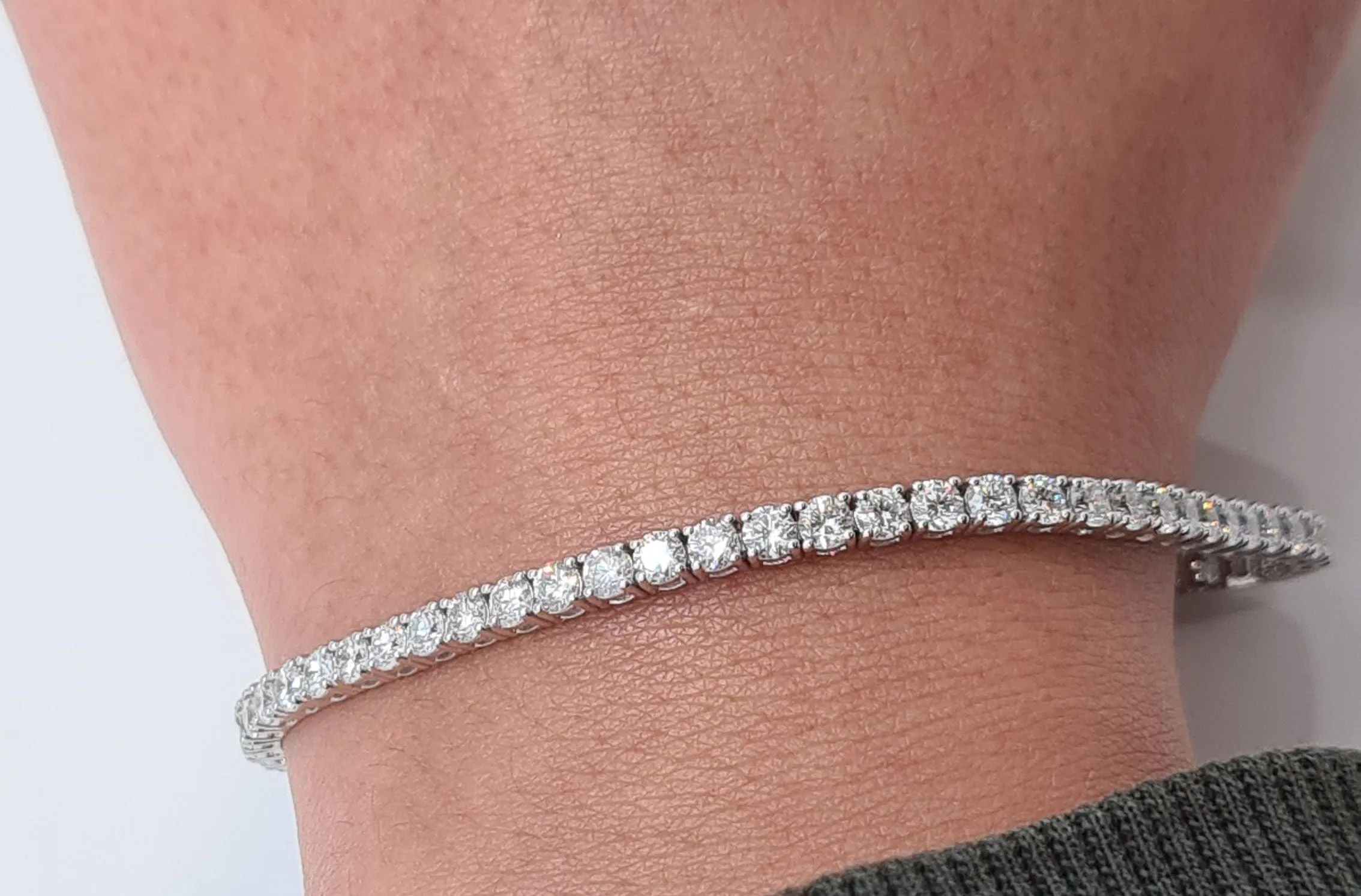 Bracelet tennis or blanc diamants sold by 58 Facettes product image thumbnail 3