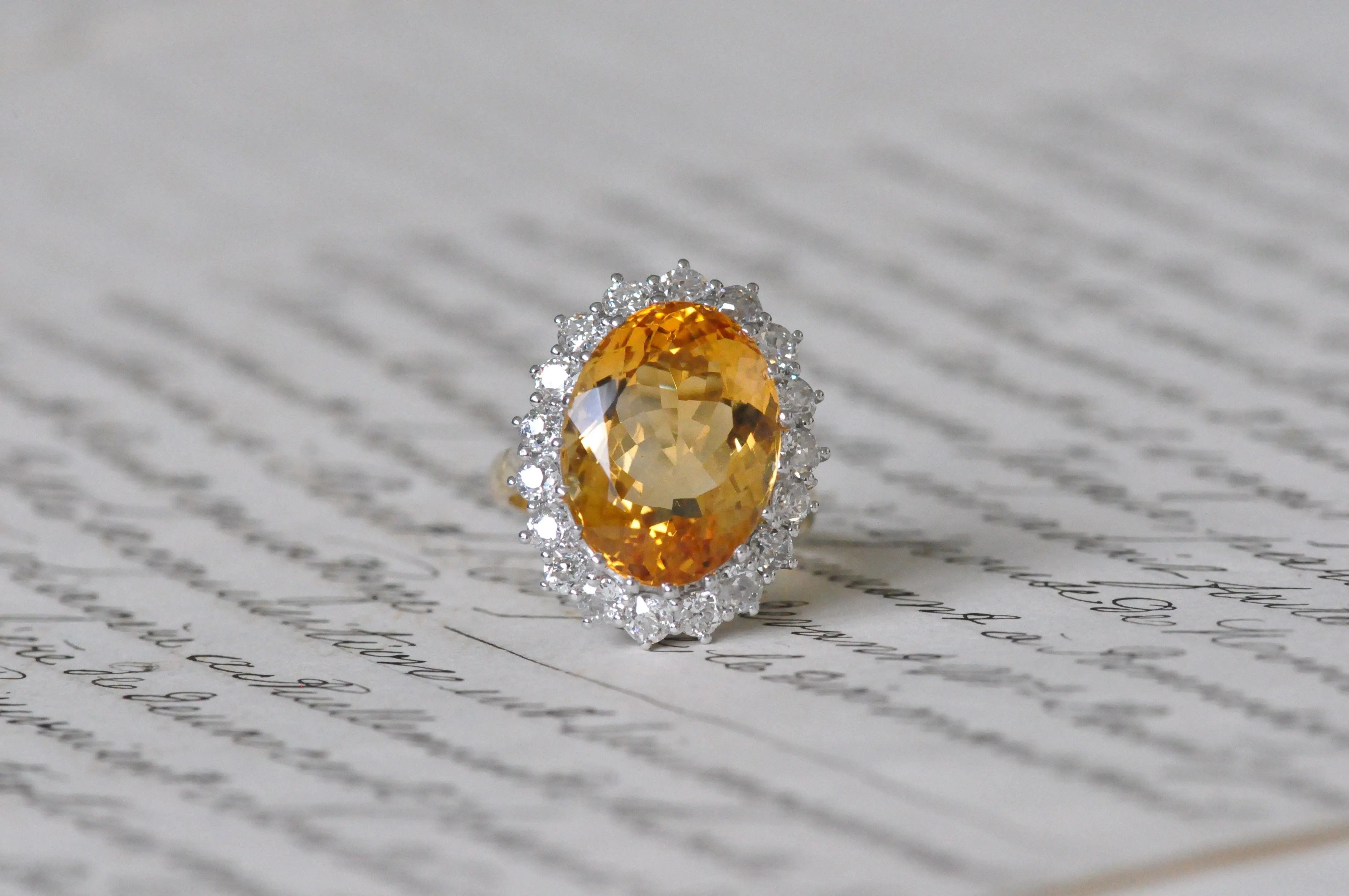 bague ancienne en or jaune avec citrine et diamant sold by 58 Facettes product image thumbnail 2