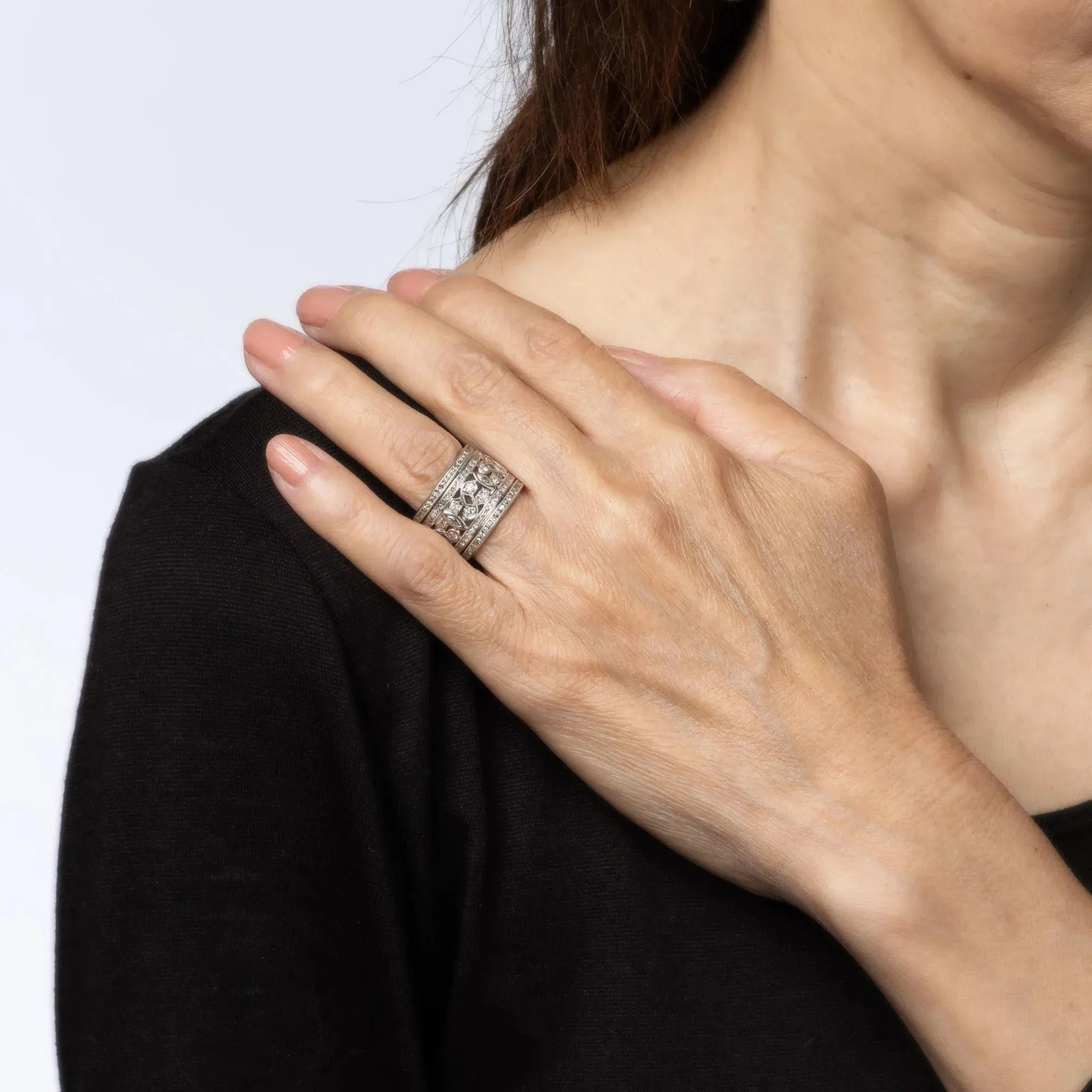 Bague large en platine avec diamants vintage art déco sold by 58 Facettes product image thumbnail 2