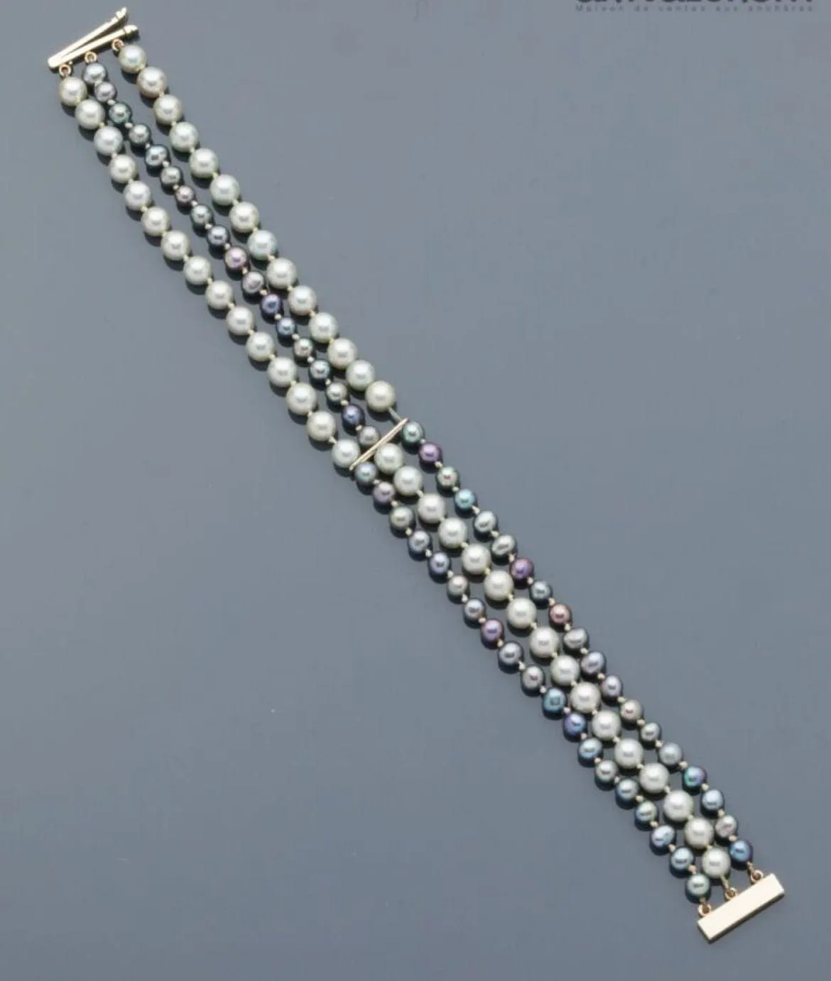 Bracelet 3 rangs perles de Tahiti mers du Sud fermoir or sold by 58 Facettes product image thumbnail 2