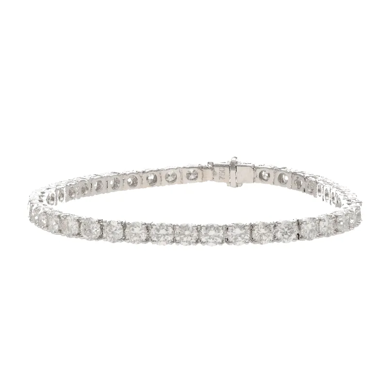 Bracelet ligne tennis serti de 6,50 Cts de diamants brillants or gris sold by 58 Facettes