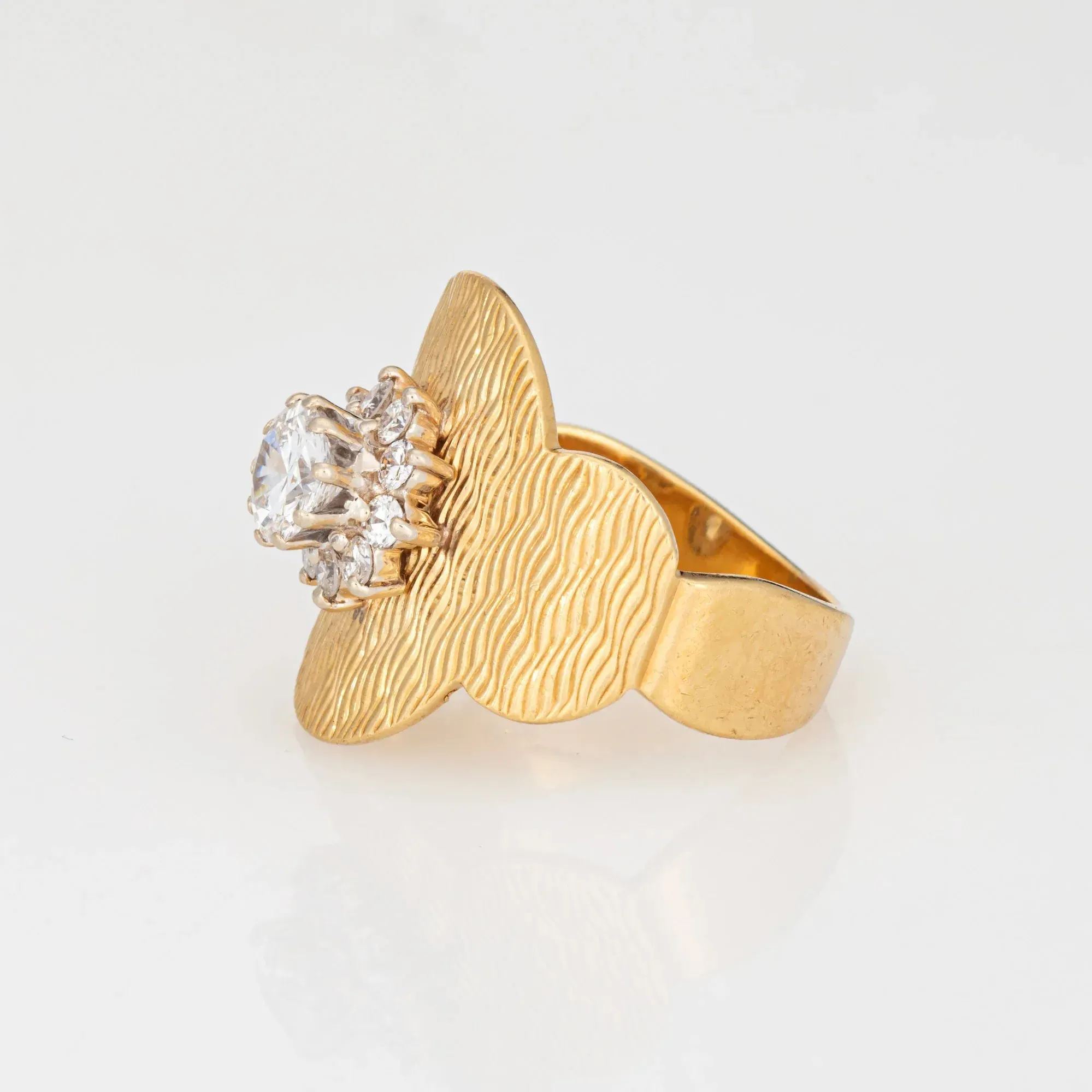 Bague en or jaune avec cigare et grappe de diamants sold by 58 Facettes product image thumbnail 5