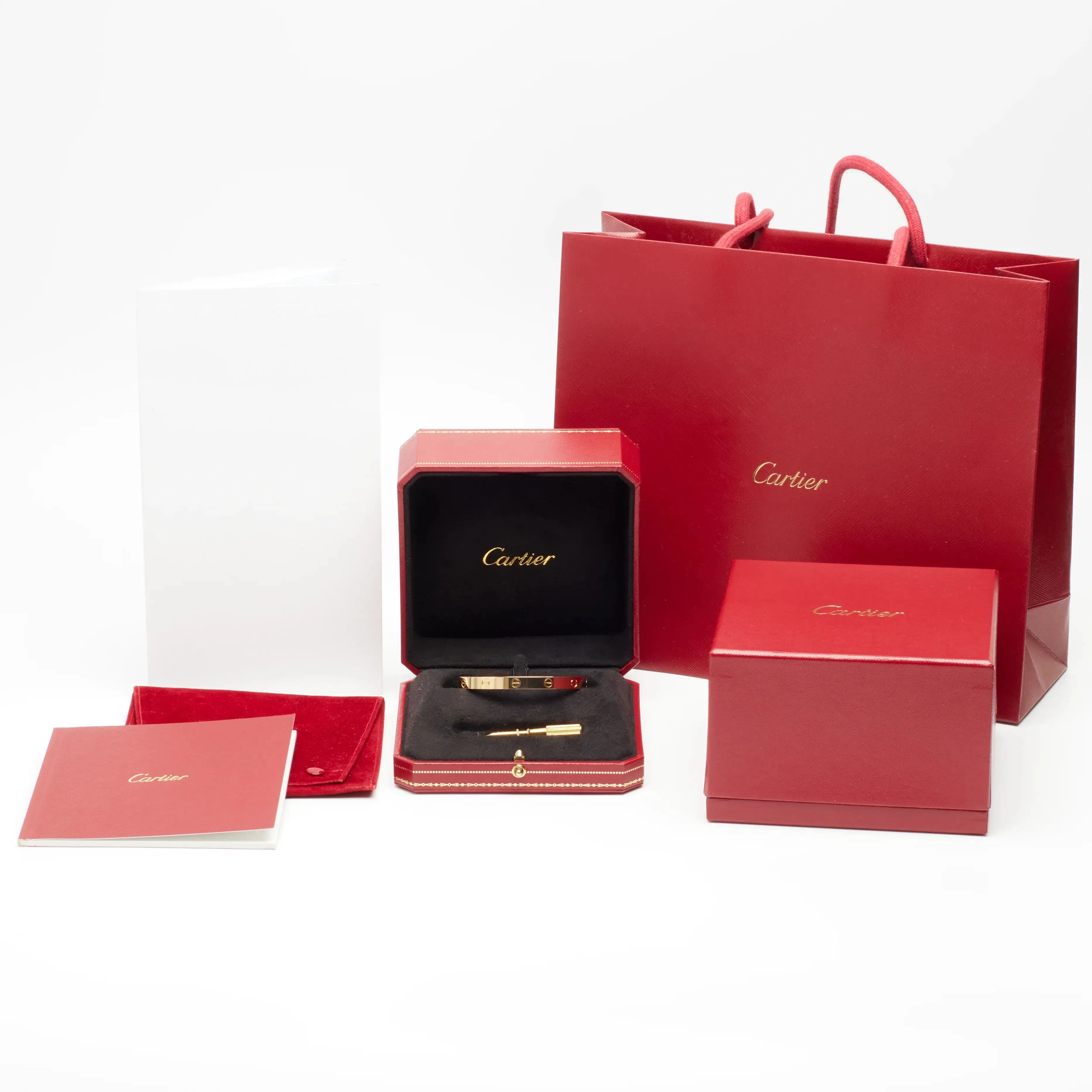 Bracelet Cartier Love en or jaune taille 18 sold by 58 Facettes product image thumbnail 2