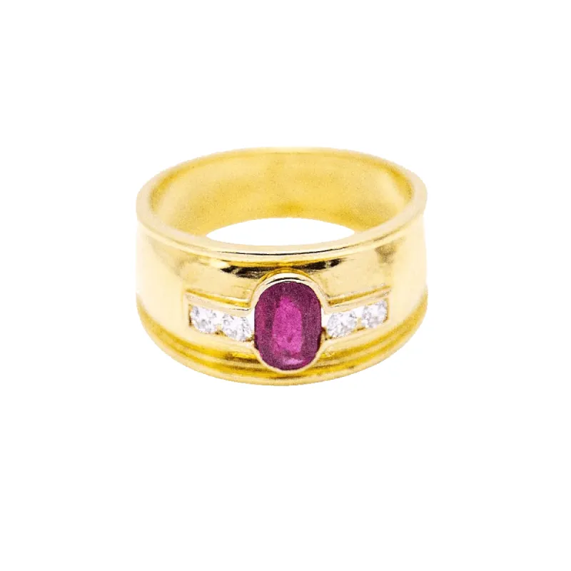 Bague en or jaune avec rubis ovale et diamants sold by 58 Facettes