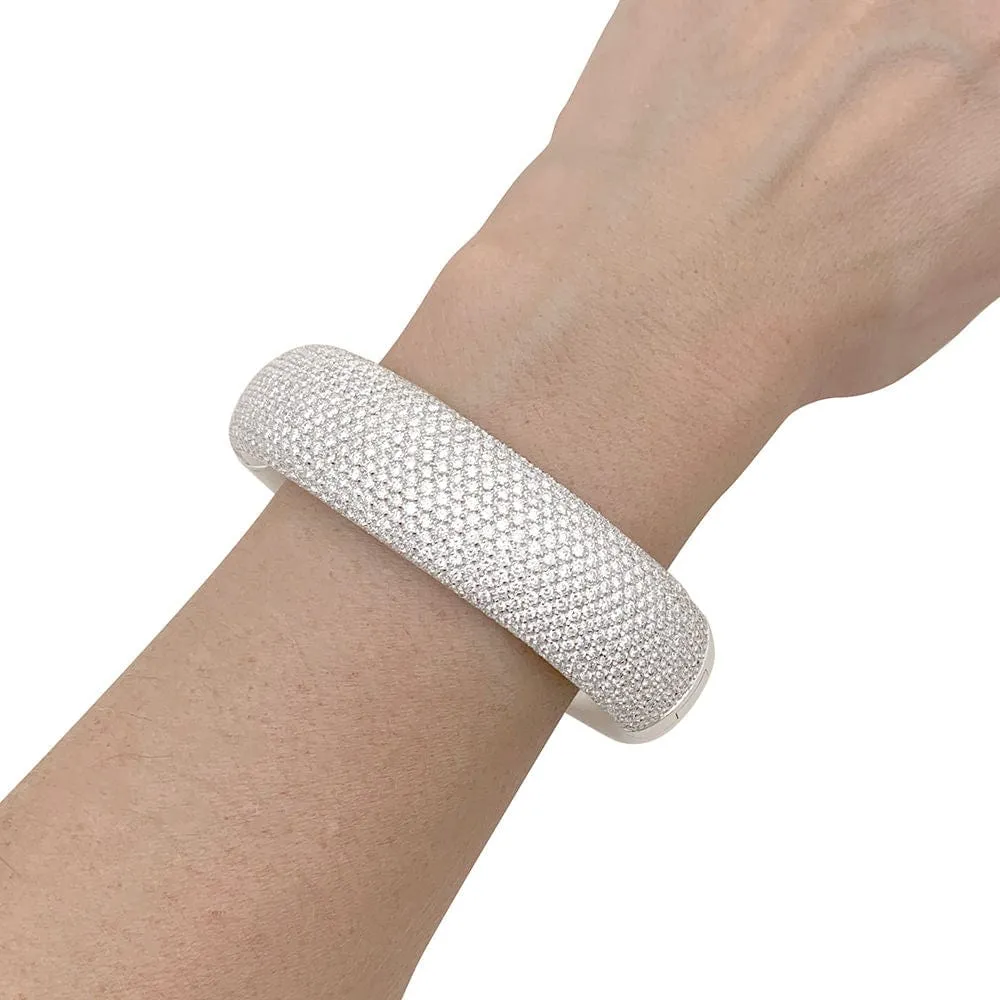 Bracelet jonc en or blanc, pavage diamants. sold by 58 Facettes product image thumbnail 4