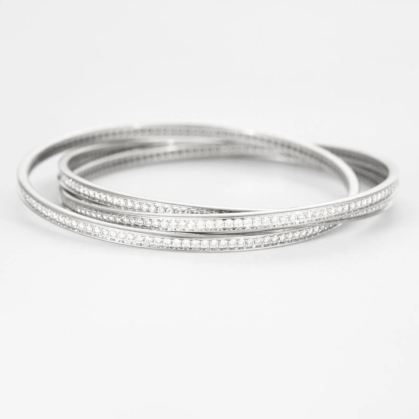 Cartier Trinity - Bracelet en or blanc 18 carats et diamants sold by 58 Facettes product image thumbnail 2