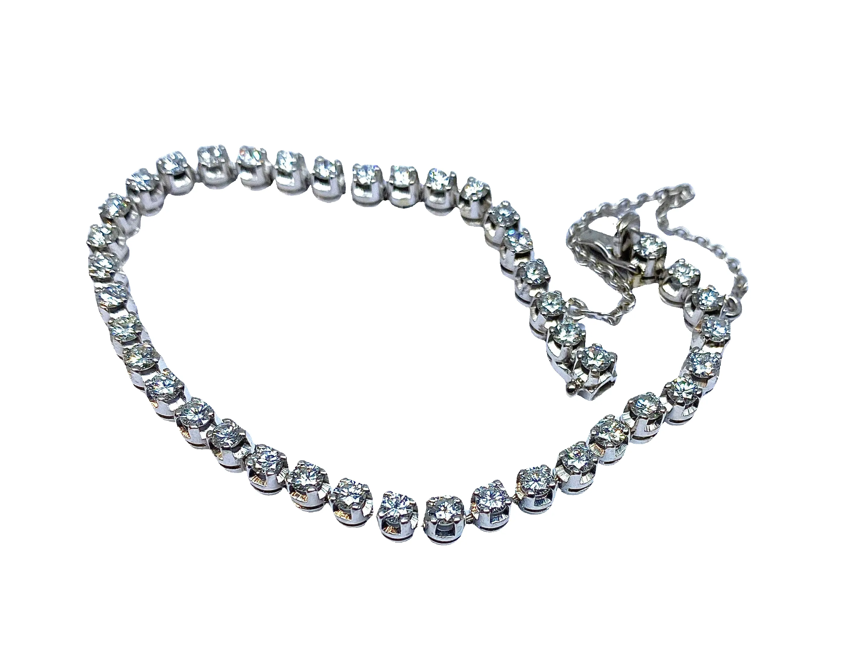 Bracelet ligne or blanc serti de 41 diamants 4,10 carats sold by 58 Facettes