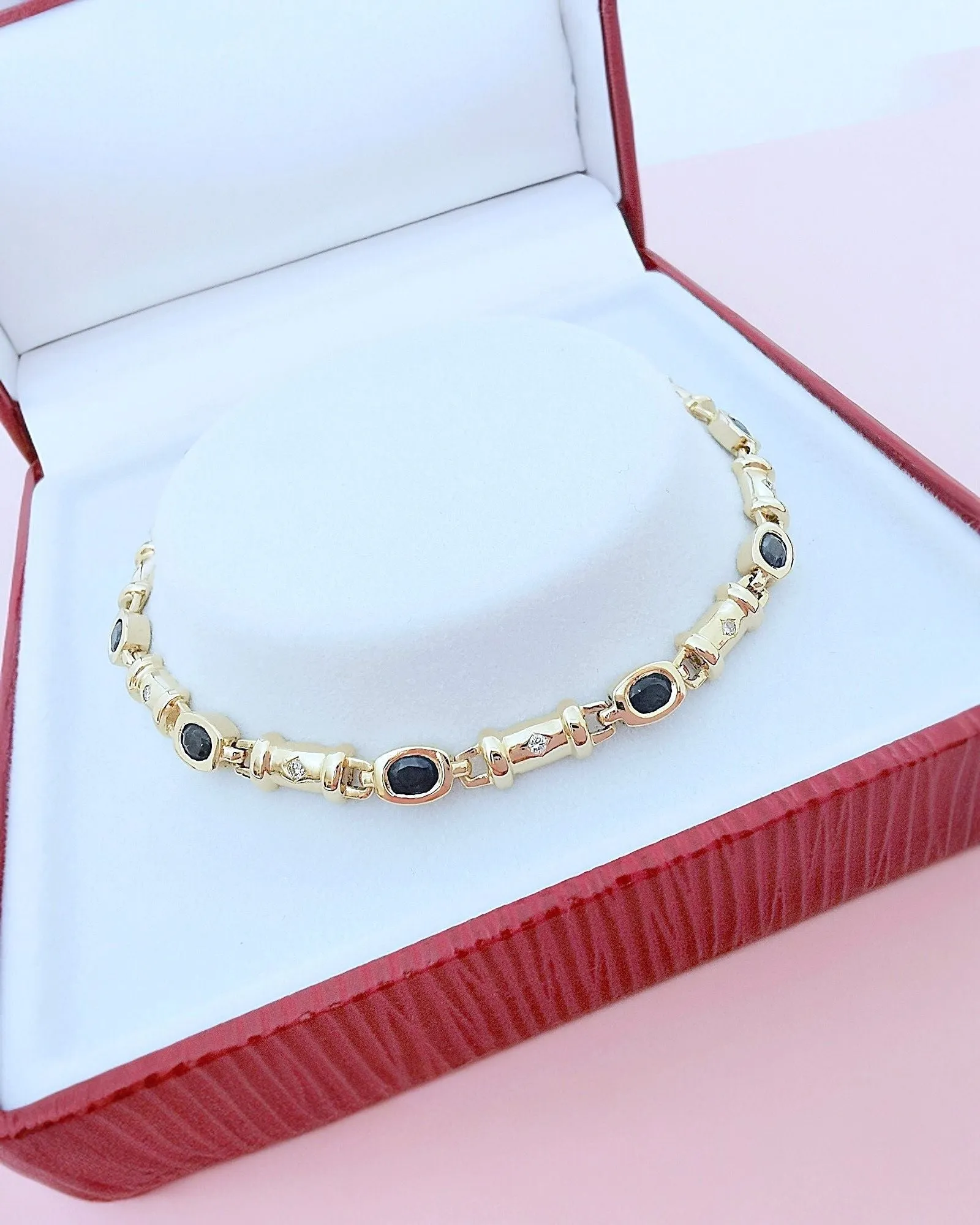 Bracelet or jaune saphirs et diamants sold by 58 Facettes product image thumbnail 4