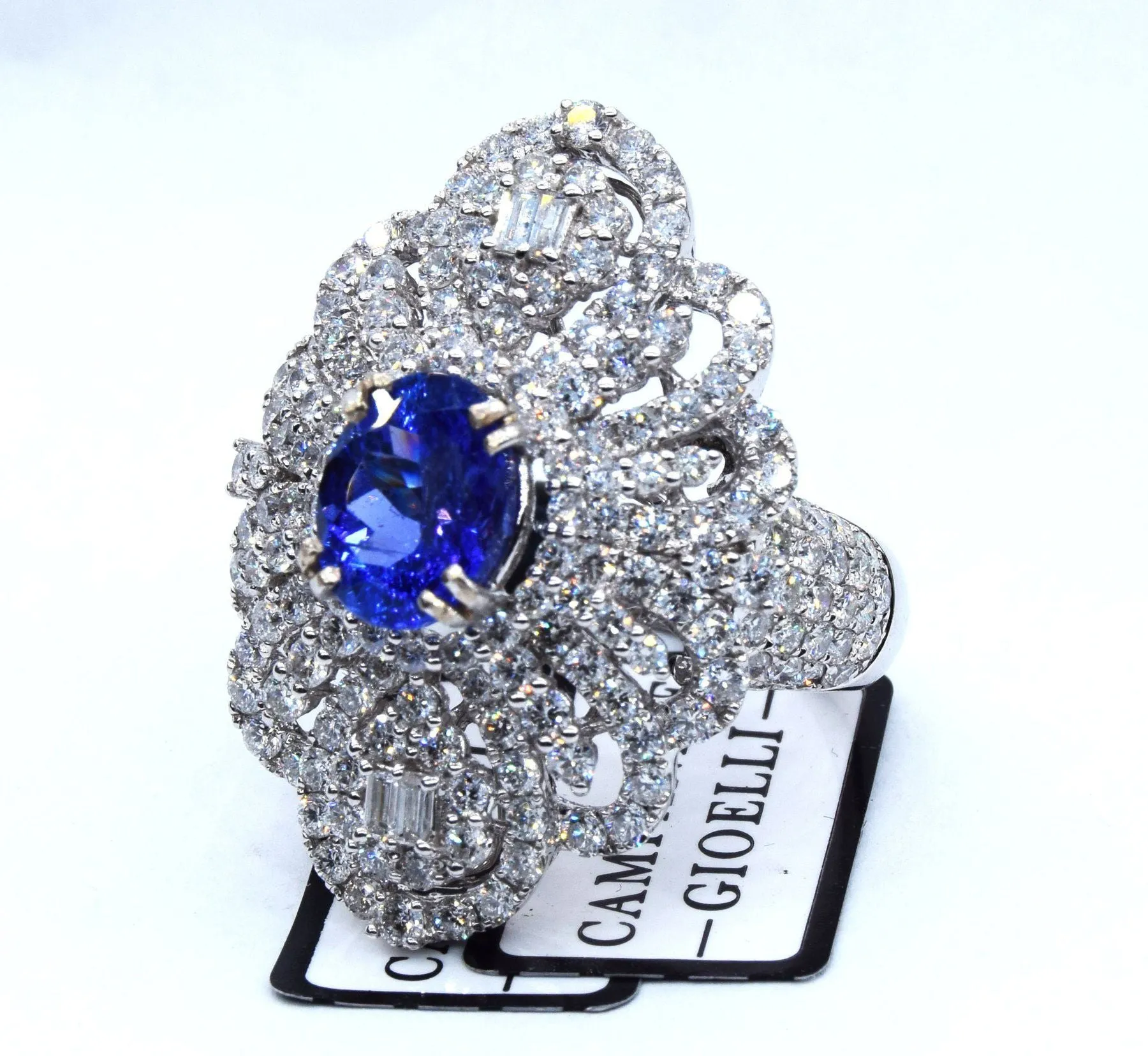 Bague en or avec tanzanite et diamants sold by 58 Facettes