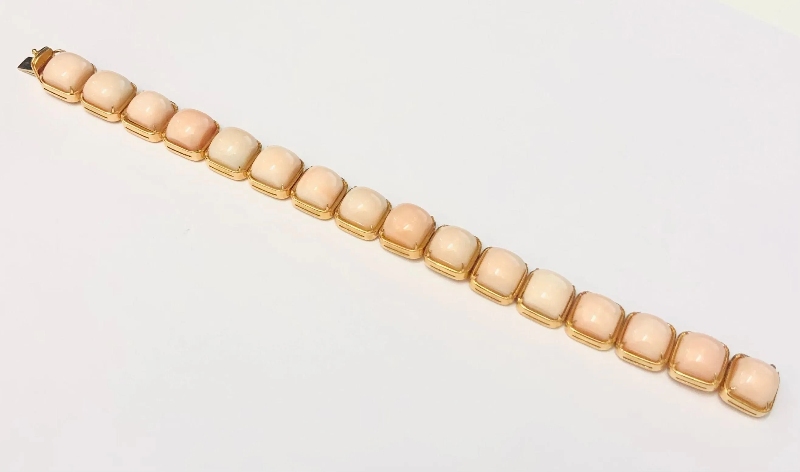 Bracelet or et corail sold by 58 Facettes product image thumbnail 2