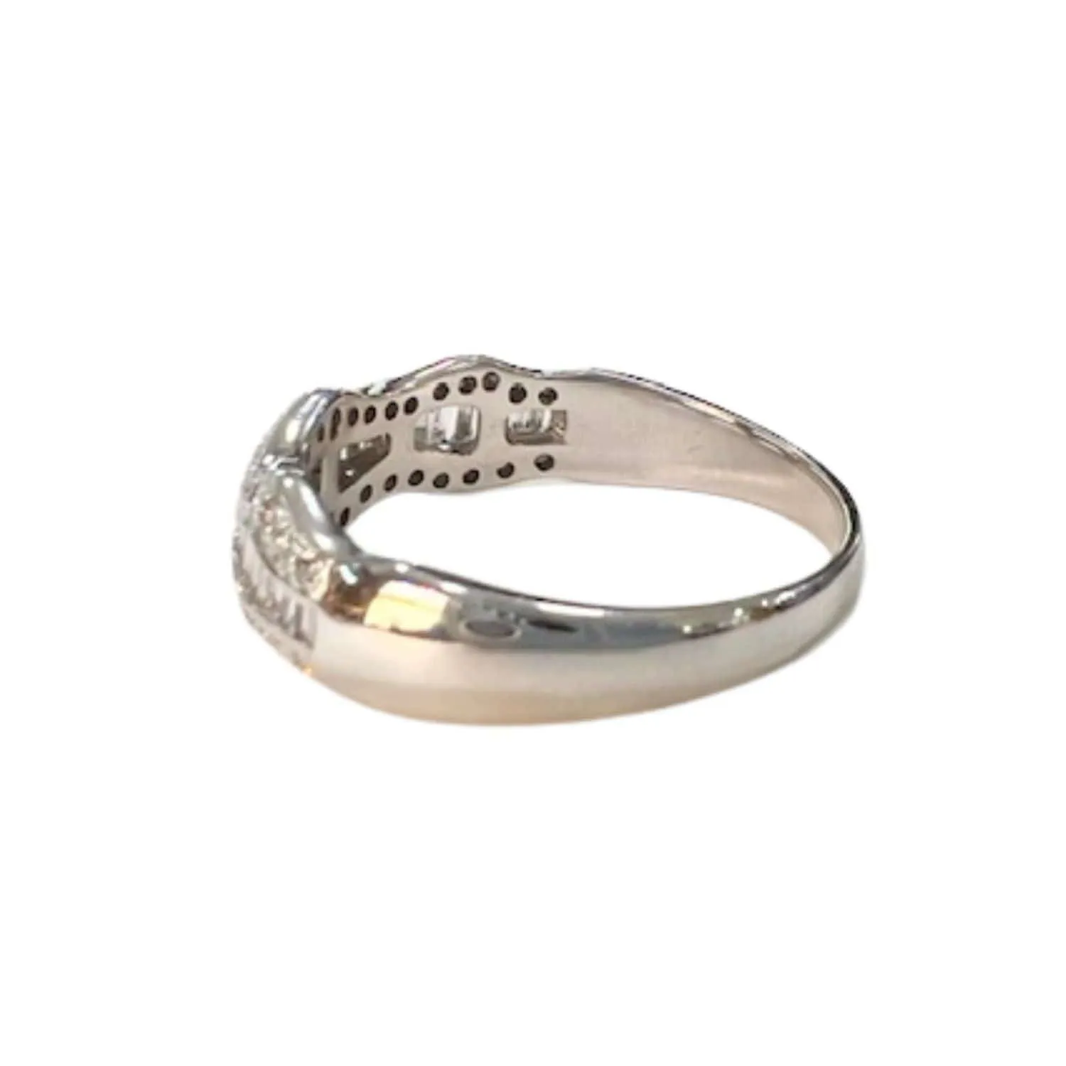 Bague contemporaine du XXe siècle en or 18 kt et diamants sold by 58 Facettes product image thumbnail 4