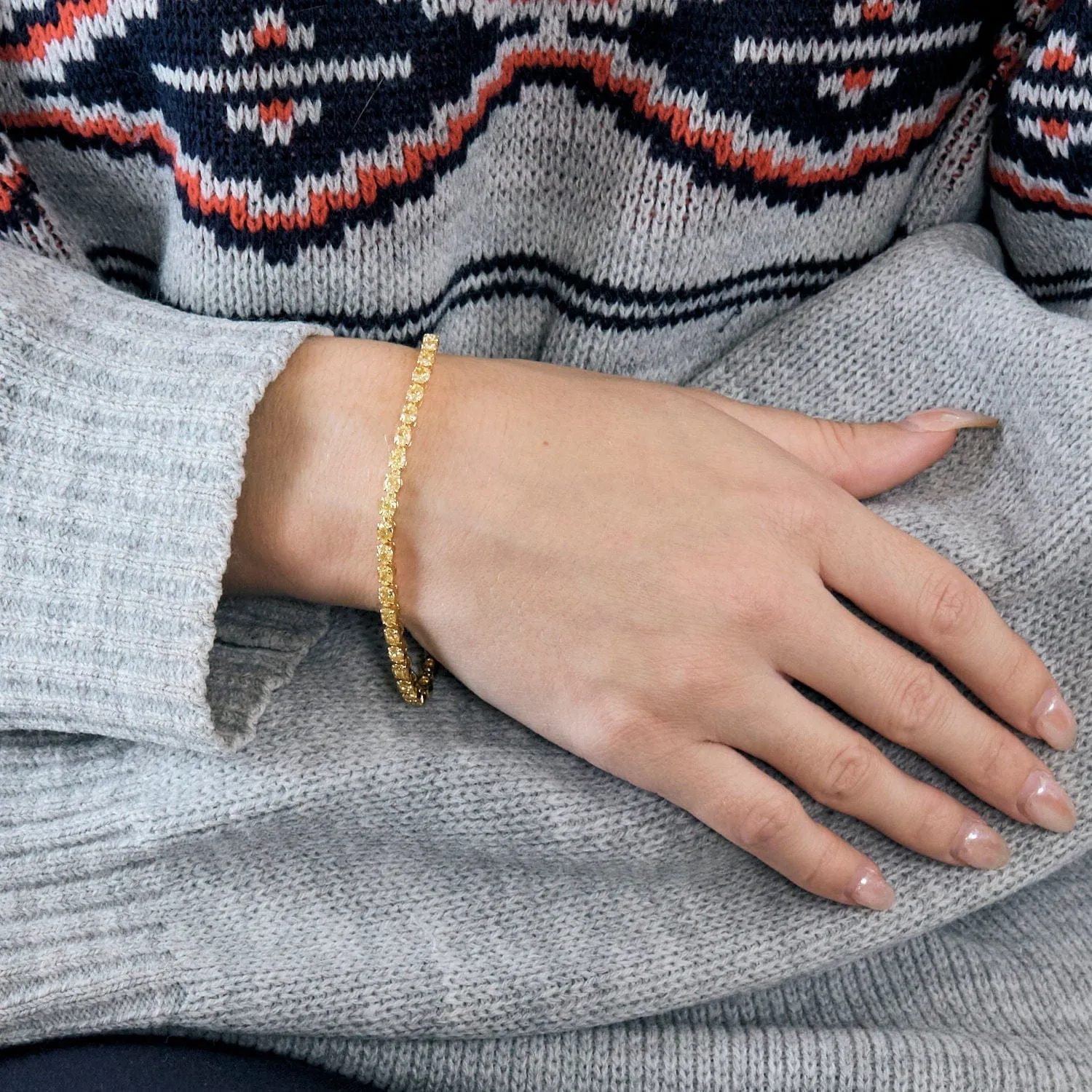 Bracelet Ligne or jaune et diamants jaunes sold by 58 Facettes product image thumbnail 2