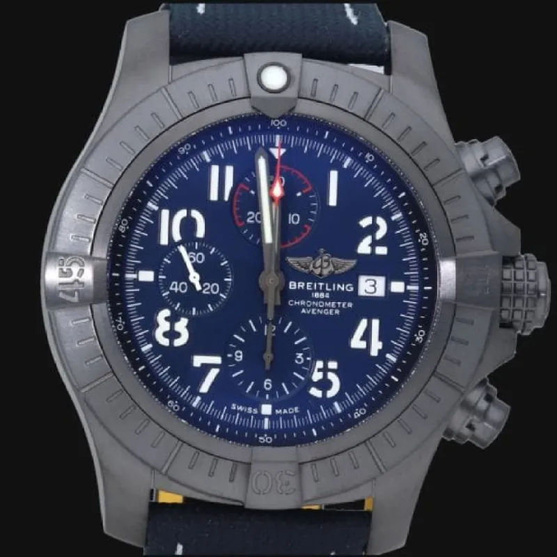 Breitling Montre Super Avenger Chronograph 48 Night Mission sold by 58 Facettes