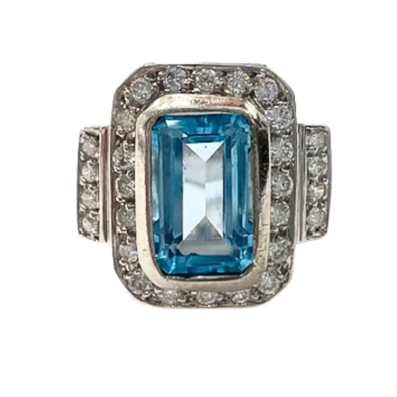 Bague design Art Déco contemporain avec diamants et topaze sold by 58 Facettes