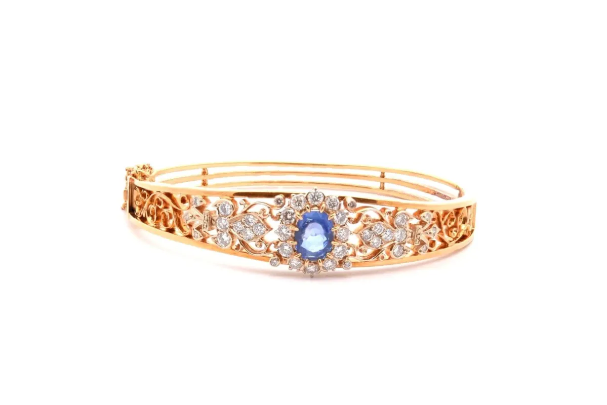 Bracelet vintage or jaune saphir diamants sold by 58 Facettes