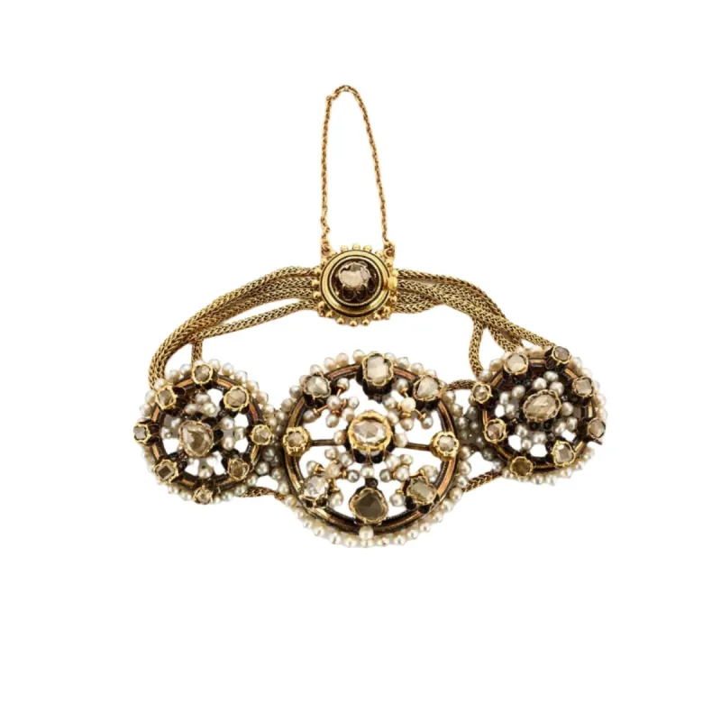 Bracelet Ancien or rose diamants perles sold by 58 Facettes