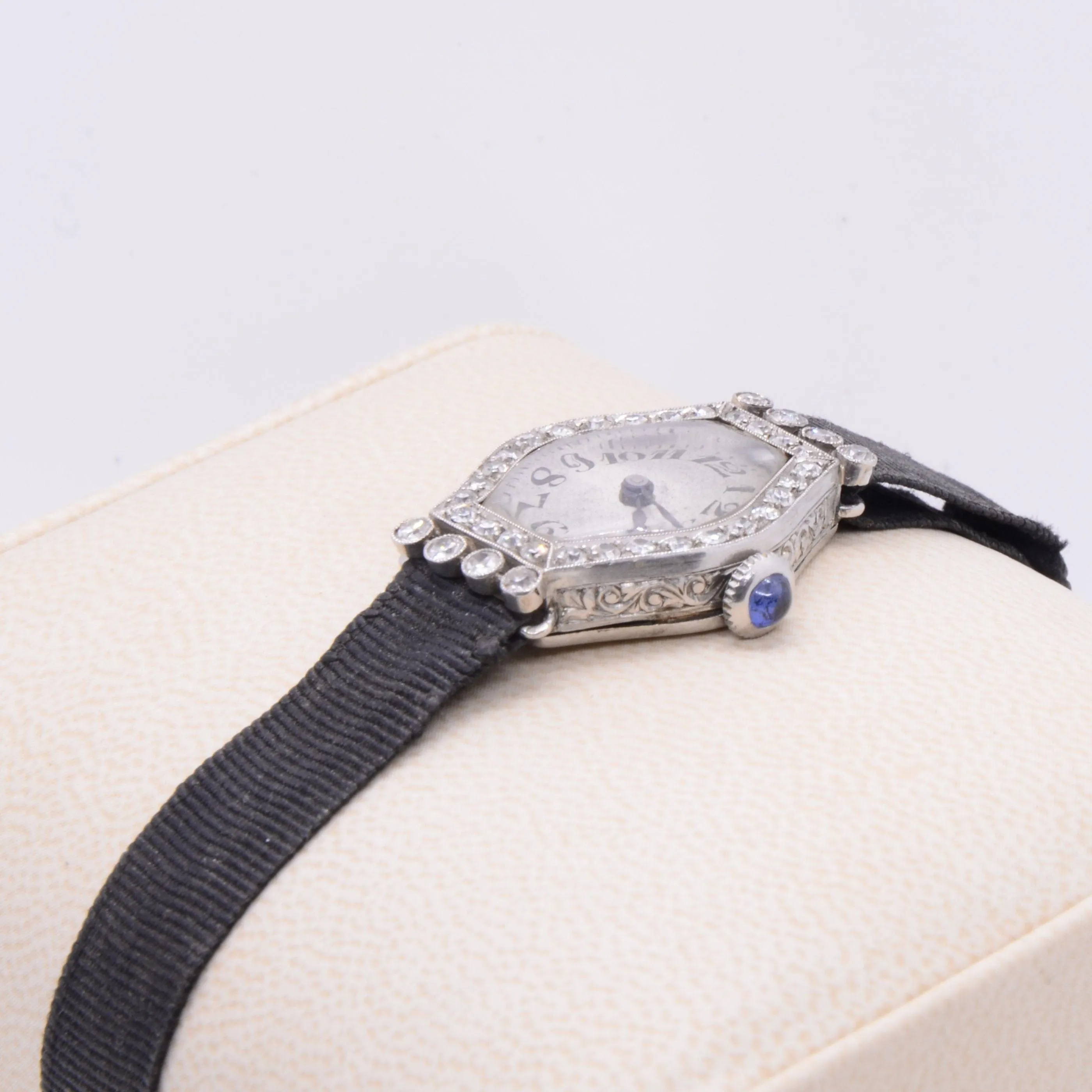 Art Déco, montre de dame « Daisy », platine et diamants sold by 58 Facettes product image thumbnail 4