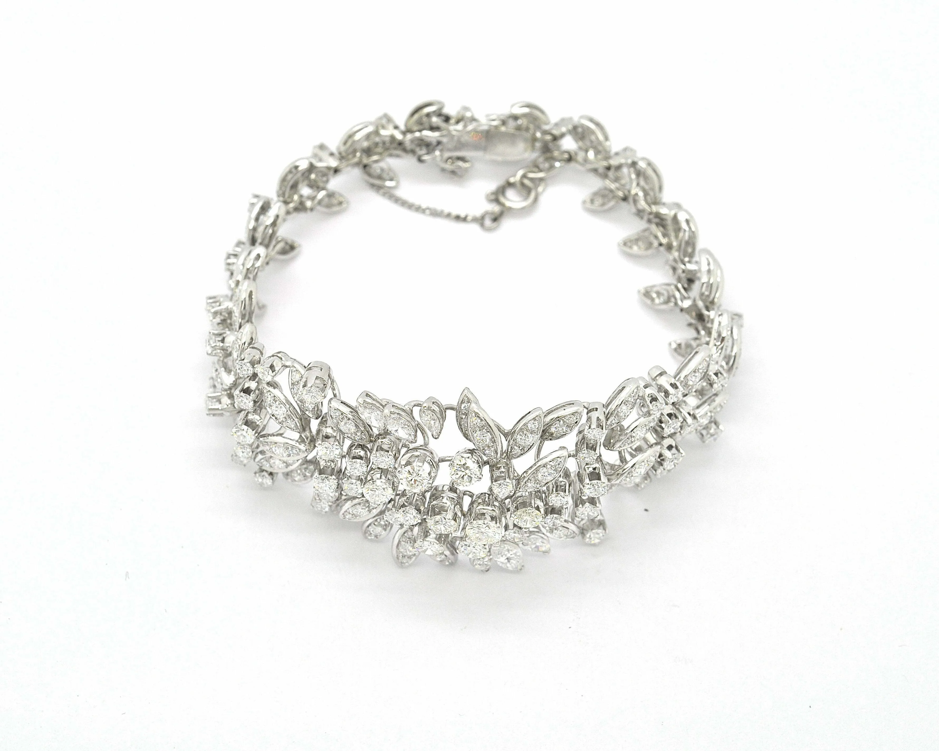 Bracelet en or blanc avec diamants de 6,30 ct sold by 58 Facettes product image thumbnail 4