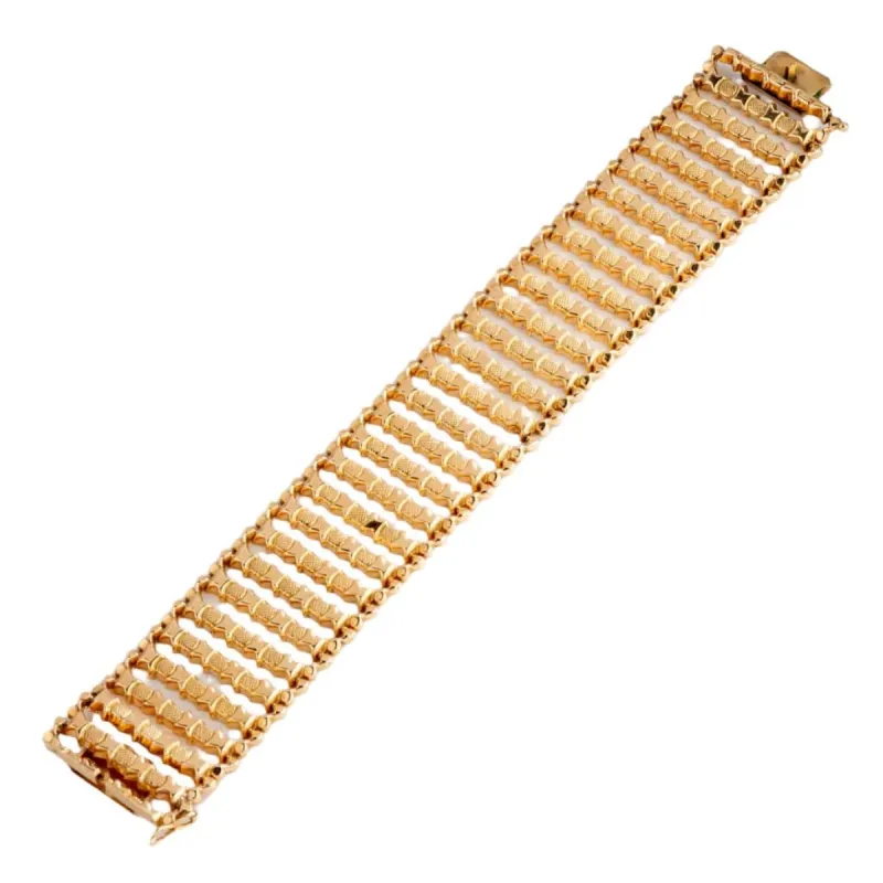 Bracelet vintage or jaune ciselé sold by 58 Facettes