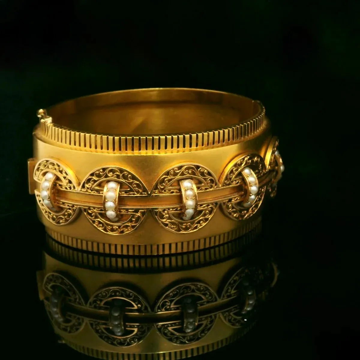 Bracelet jonc fin XIXe siècle en or jaune 18k et perles sold by 58 Facettes product image thumbnail 5