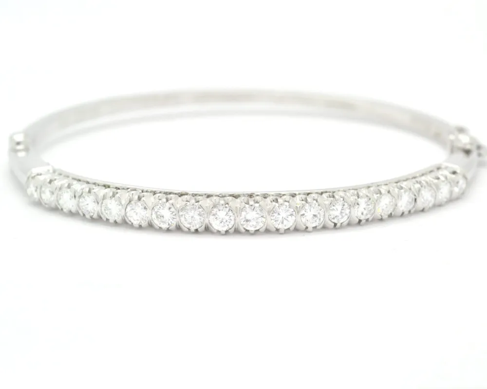 Bracelet rigide avec diamants sold by 58 Facettes