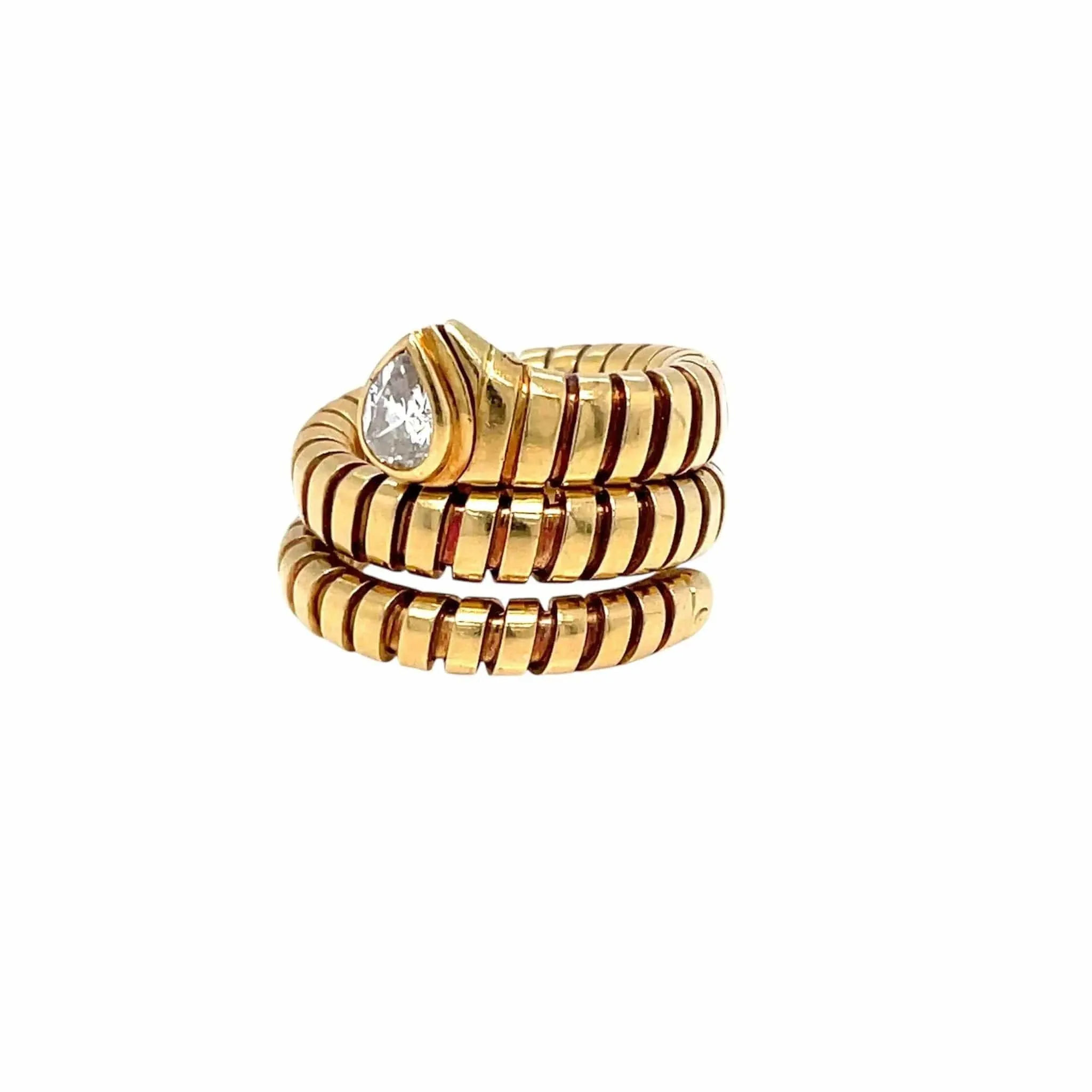 Bague Bulgari Tubogas Serpenti en or jaune 18 carats à 3 rangs de diamants sold by 58 Facettes product image thumbnail 2