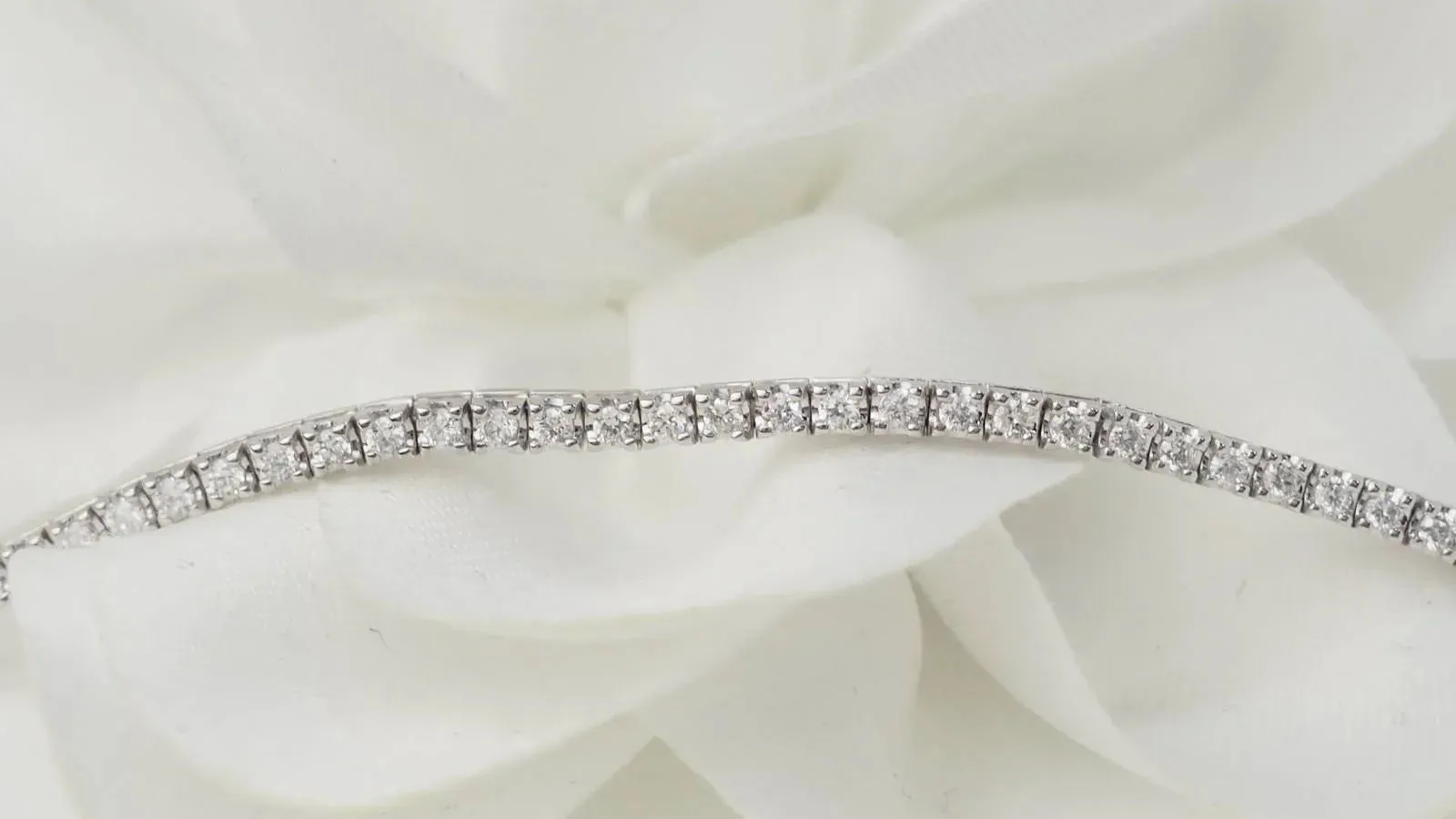 Bracelet rivière en or blanc et diamants 1ct sold by 58 Facettes product image thumbnail 4