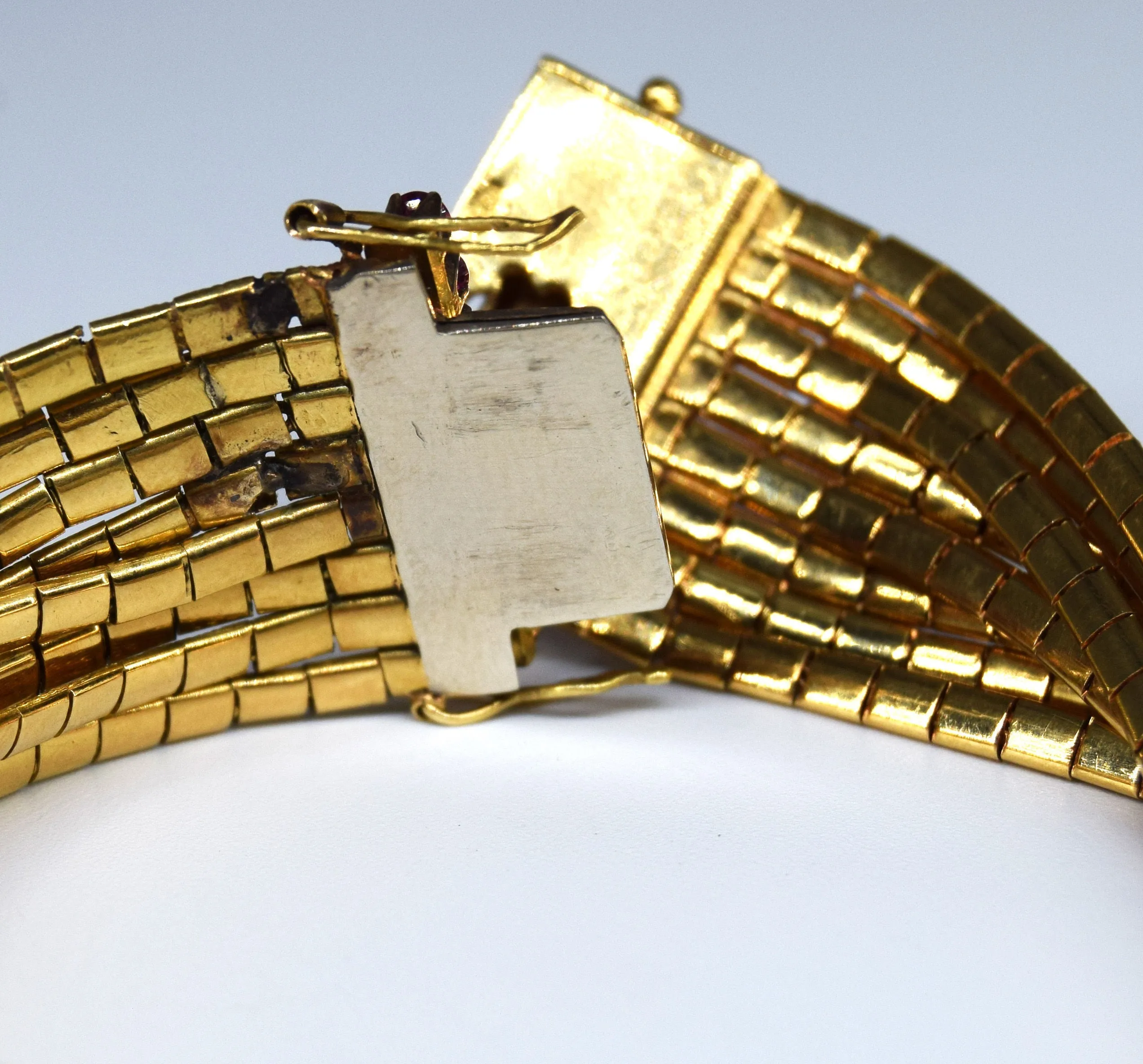 Bracelet vintage des années 80 en or jaune 18 carats et rubis sold by 58 Facettes product image thumbnail 4