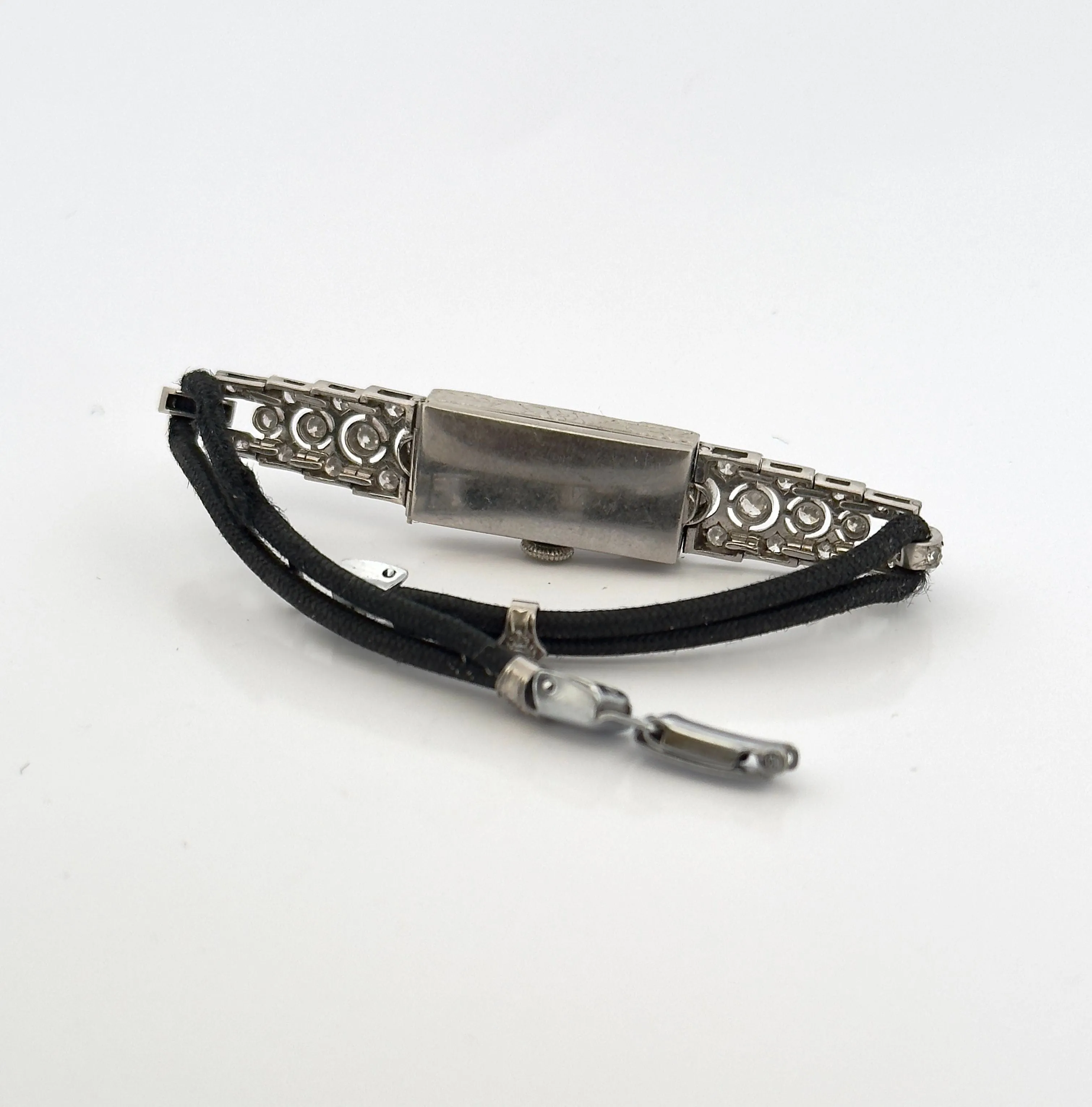 Montre ancienne en or blanc et diamants sold by 58 Facettes product image thumbnail 3