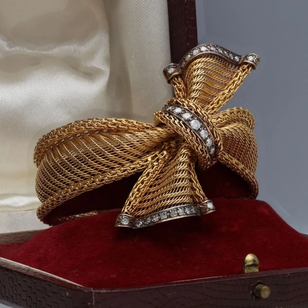 Bracelet en or jaune et platine avec Diamants vers 1950. sold by 58 Facettes product image thumbnail 3