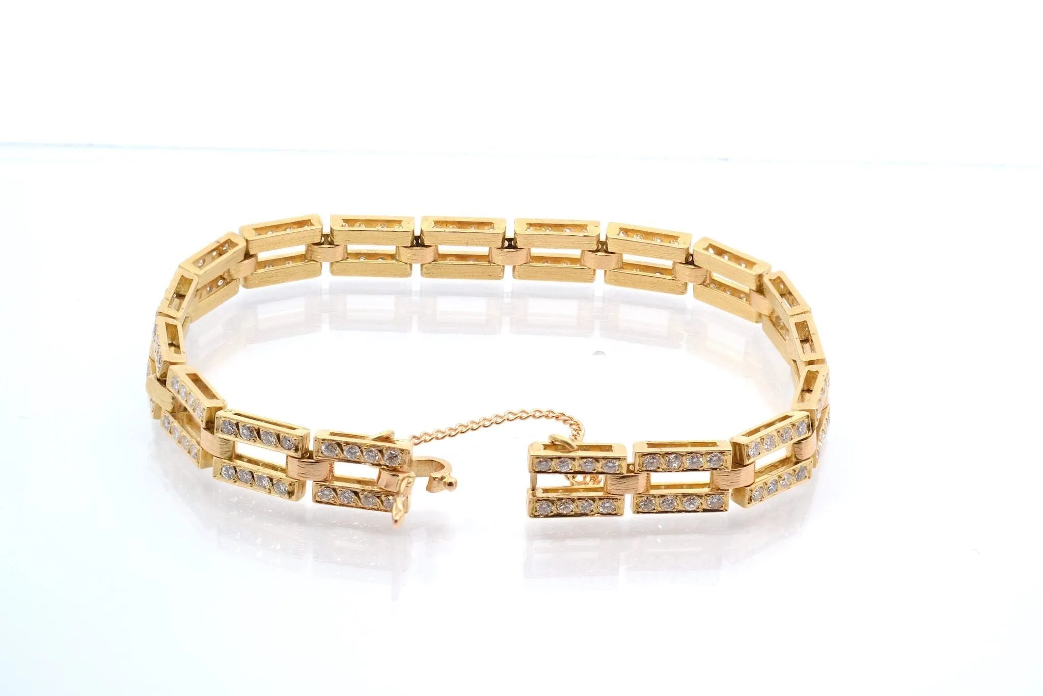 Bracelet d'occasion diamants en or jaune sold by 58 Facettes product image thumbnail 5