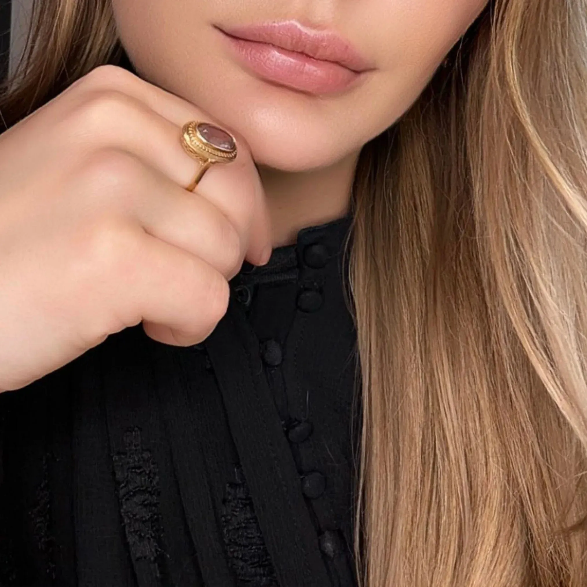 Bague Cabochon Or Jaune 18 k & Améthyste sold by 58 Facettes product image thumbnail 2