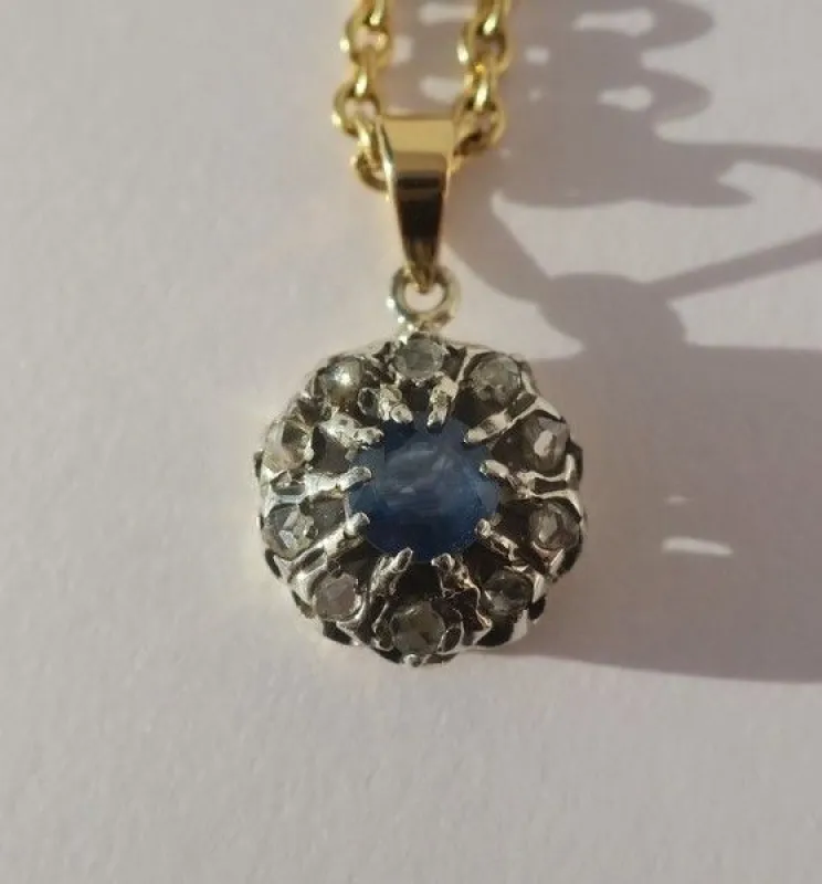 Pendentif pompadour saphir diamants or et platine sold by 58 Facettes