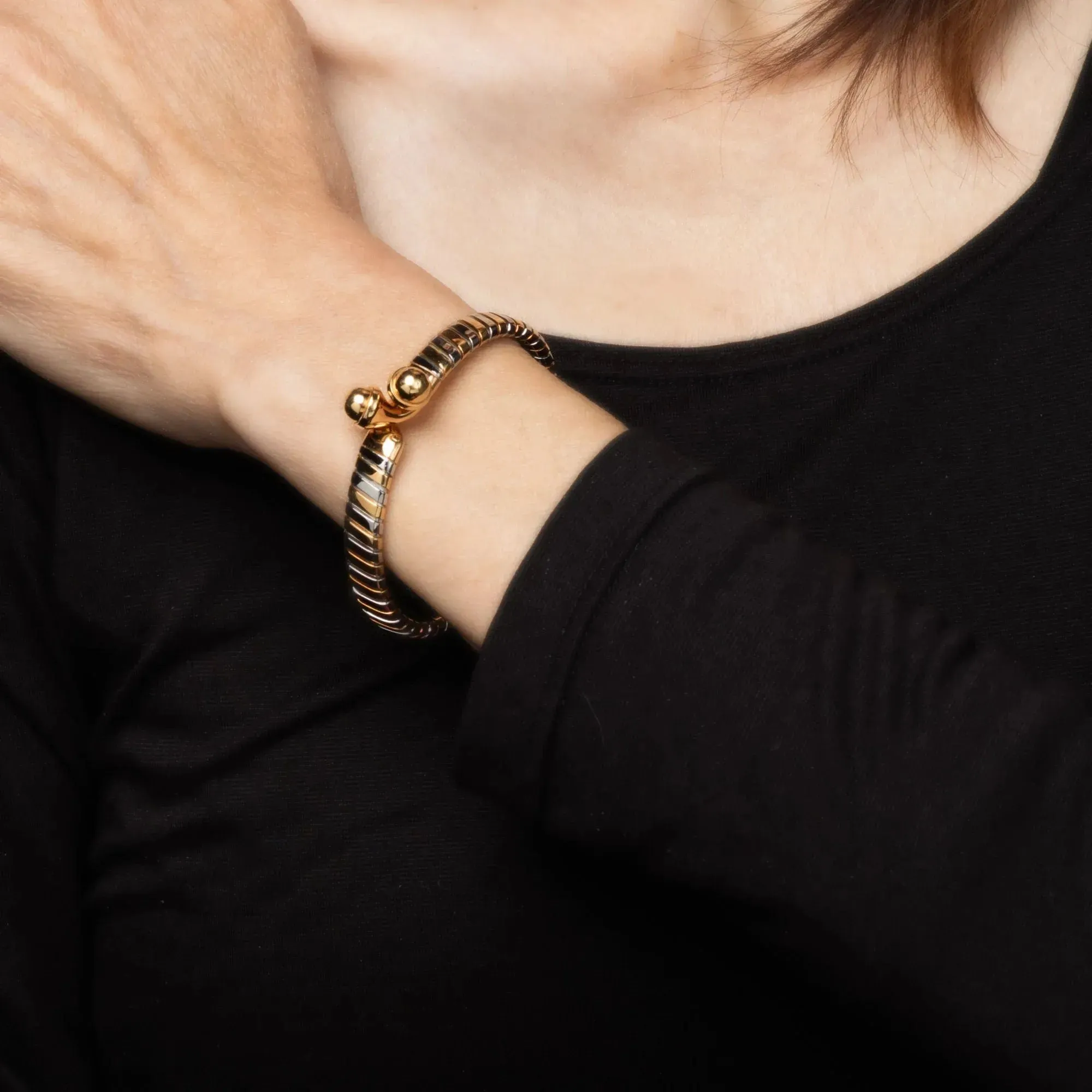 Bulgari Tubogas - Bracelet vintage en or jaune 18k et acier sold by 58 Facettes product image thumbnail 2