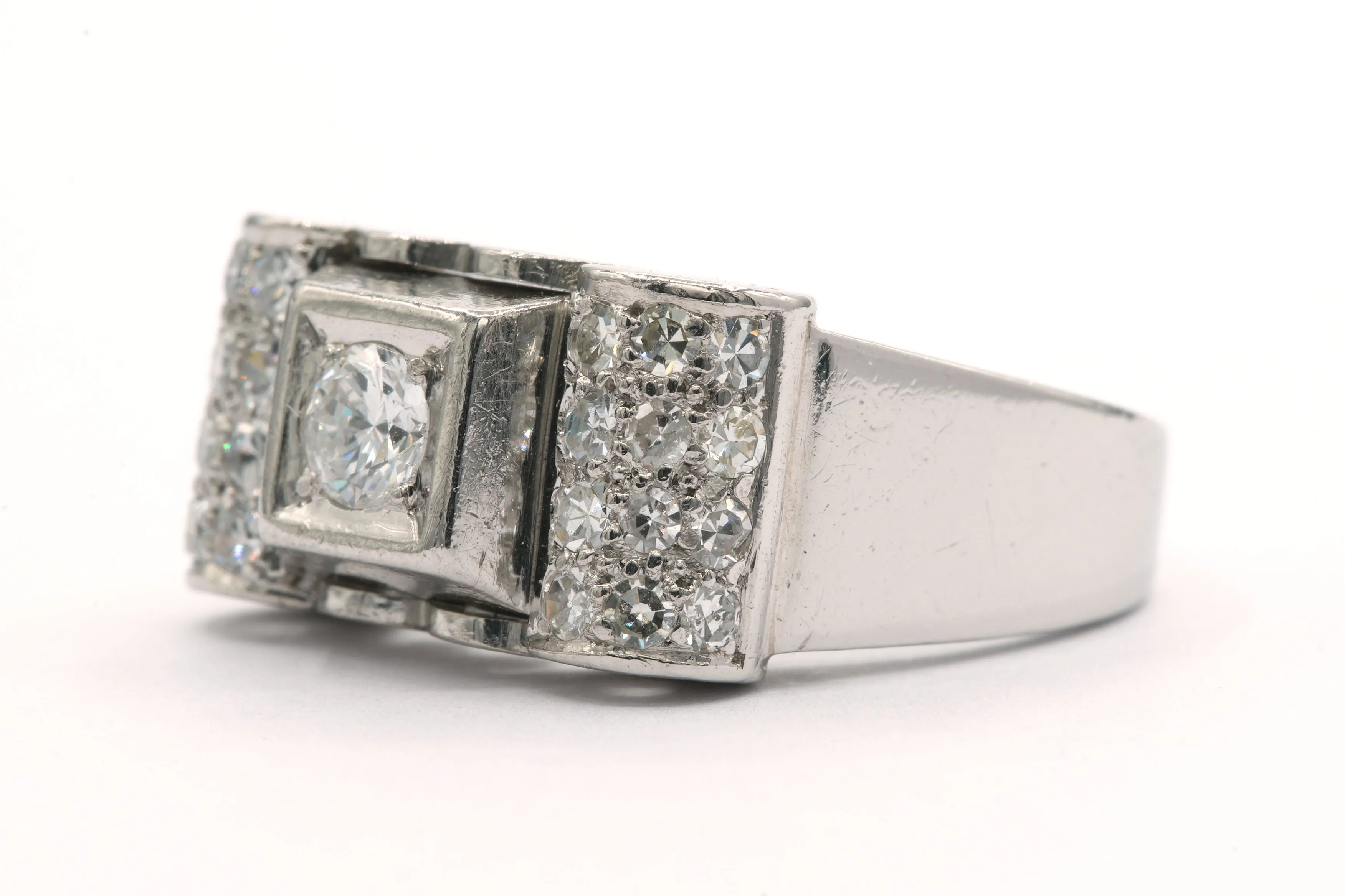 Bague tank Art Déco en or blanc , platine sertie de diamants sold by 58 Facettes product image thumbnail 2