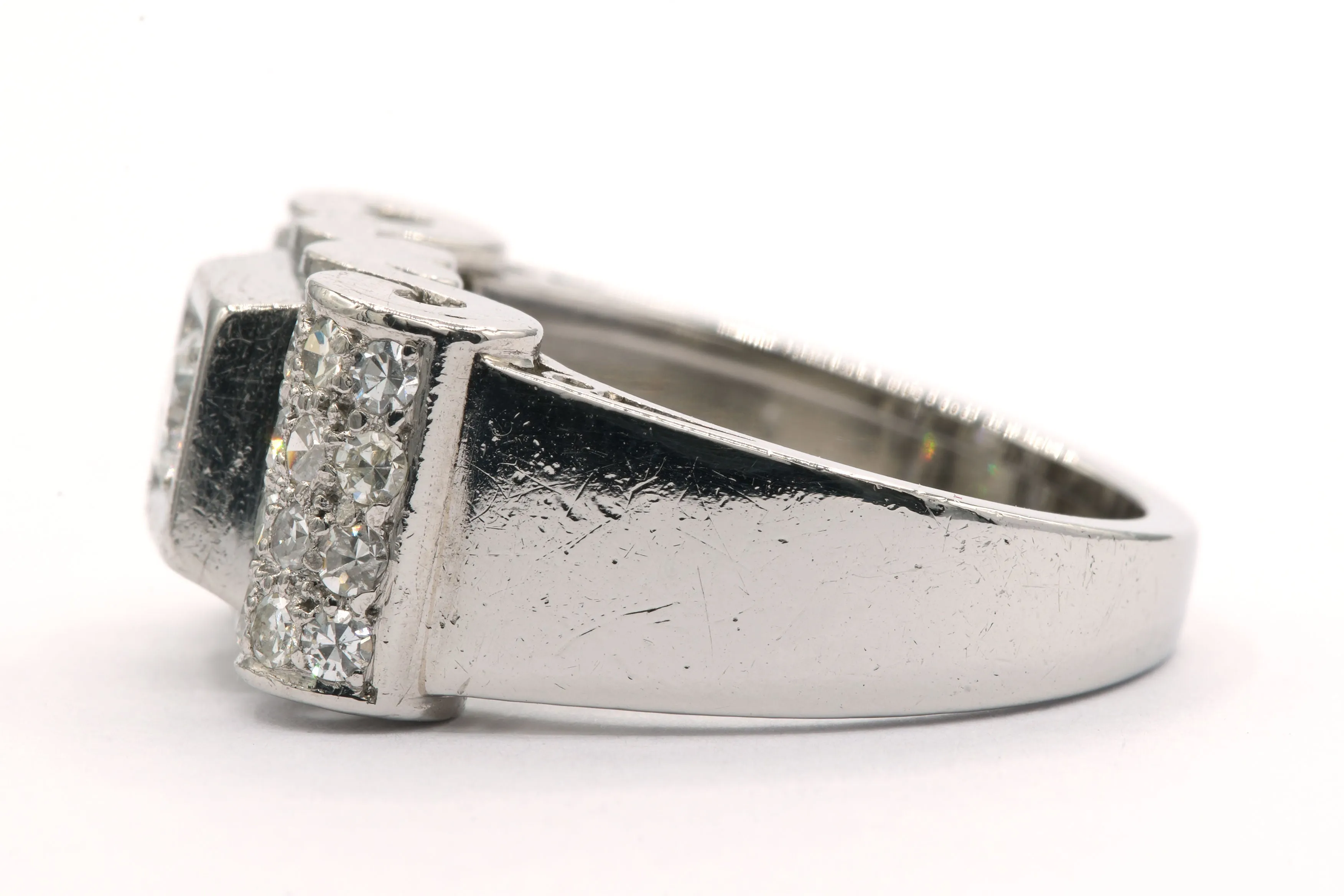 Bague tank Art Déco en or blanc , platine sertie de diamants sold by 58 Facettes product image thumbnail 3