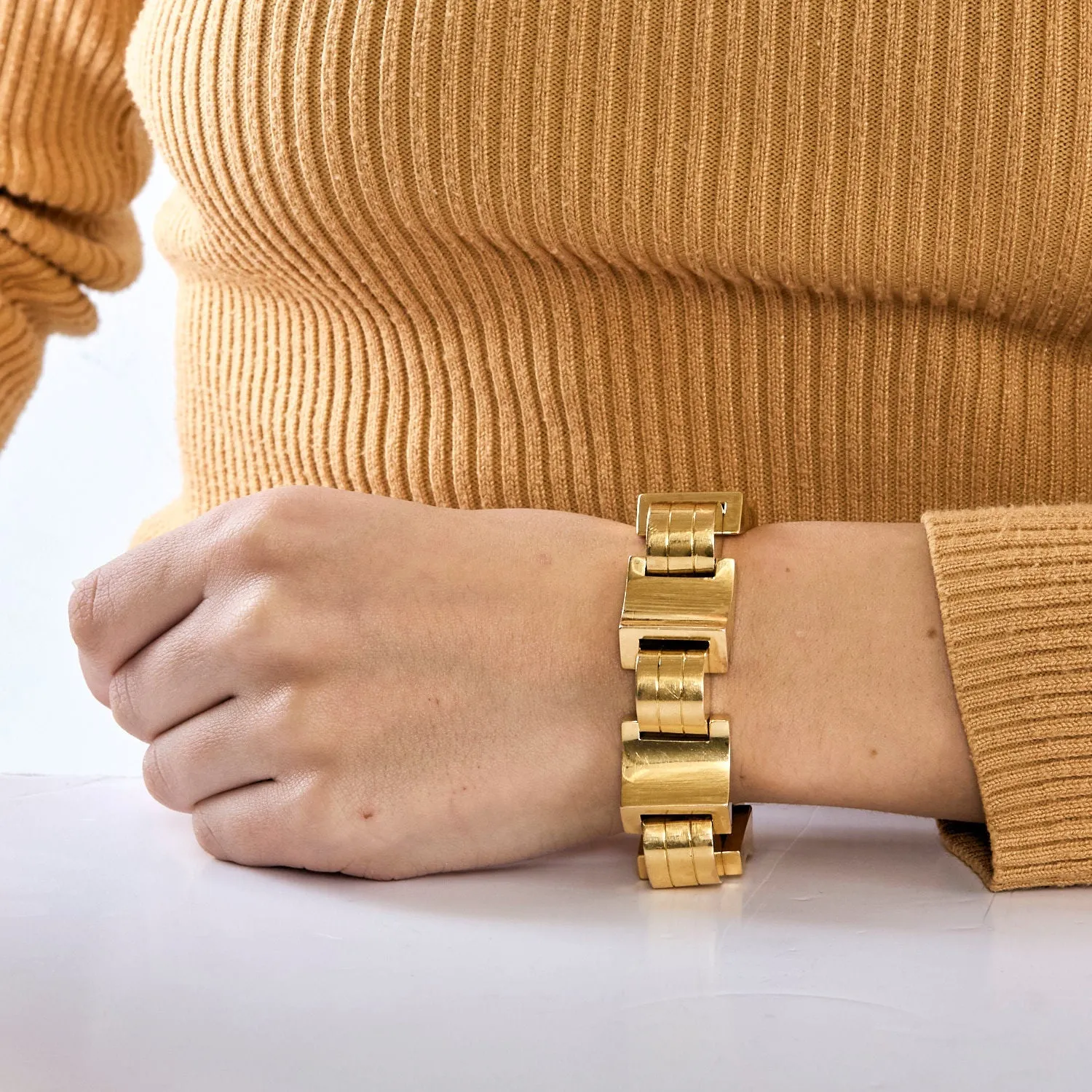 Bracelet Tank or jaune sold by 58 Facettes product image thumbnail 2