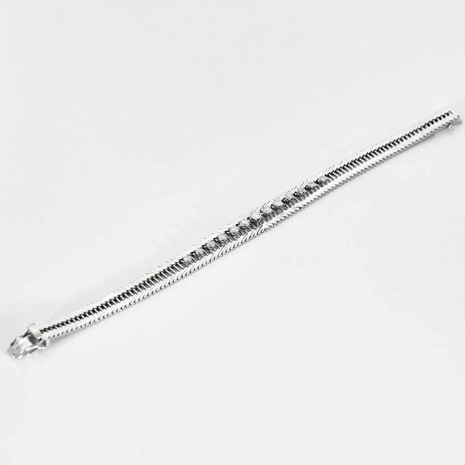 Bracelet vintage or blanc et diamants sold by 58 Facettes product image thumbnail 4